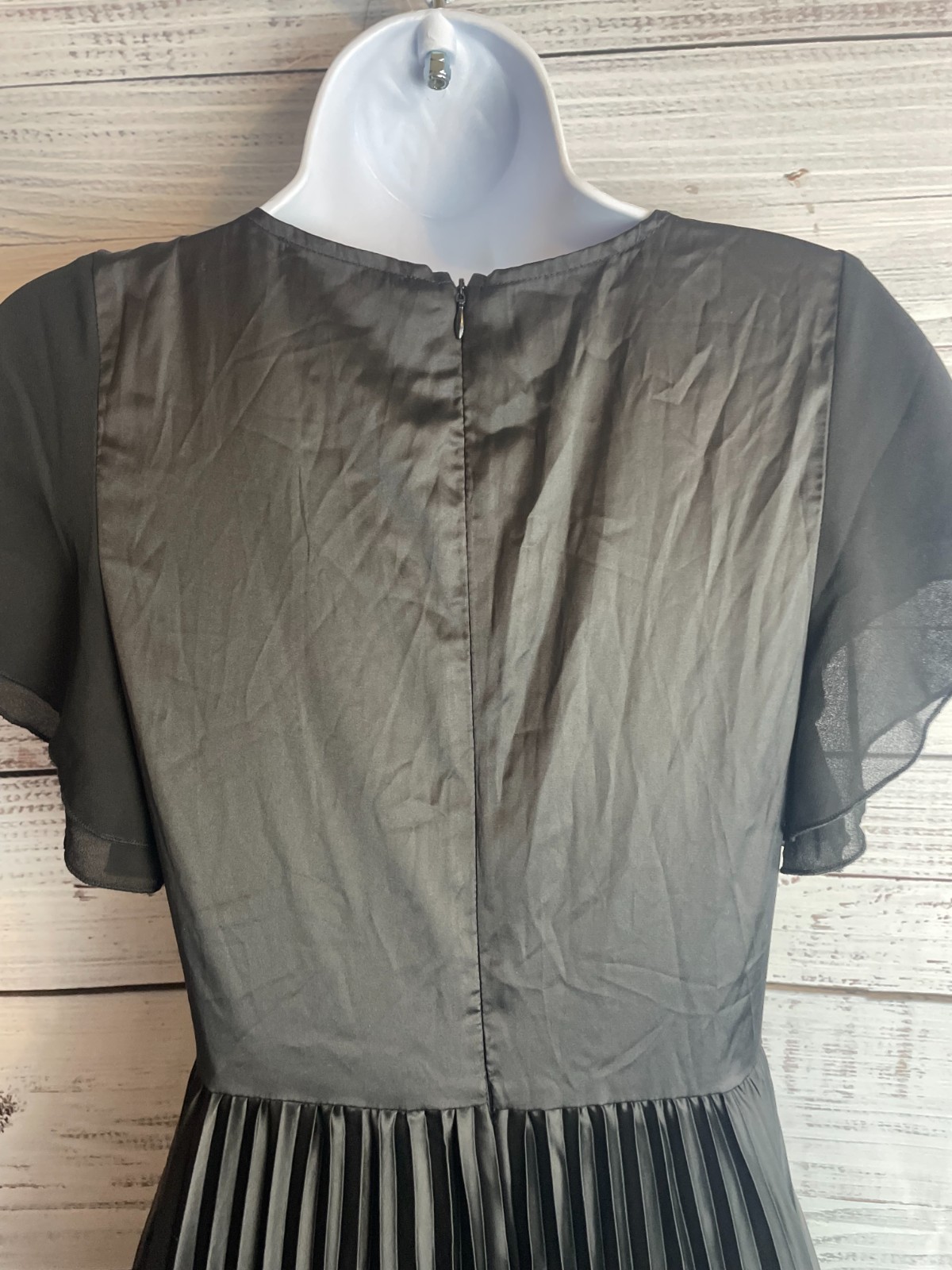 Petal & Pup Black Nova Womens Sz S Flutter Sleeve Midi Dress Black