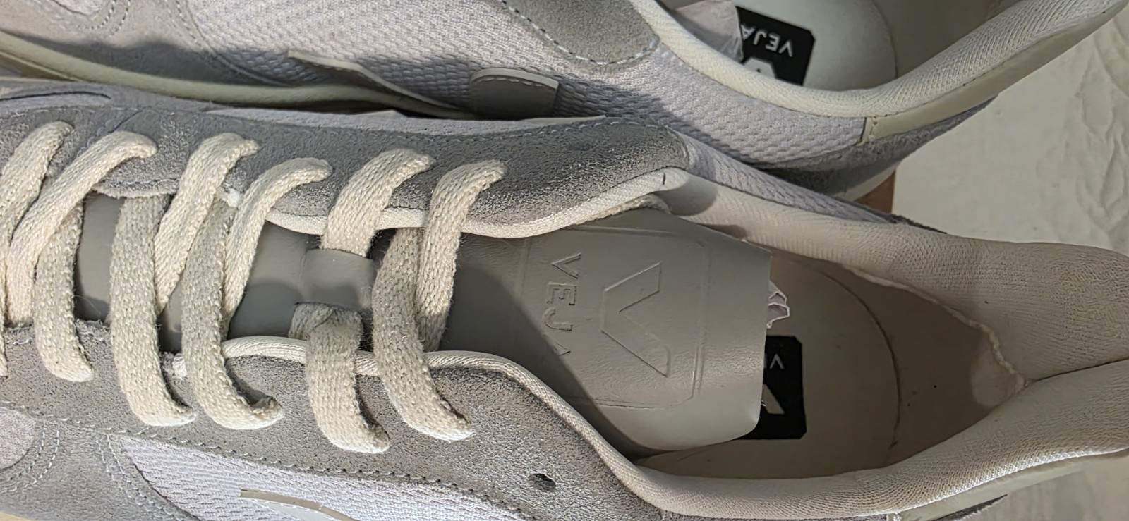 NEW Veja V-10 B-MESH LIGHT GREY PIERRE Men’s size 44/11 IN BOX