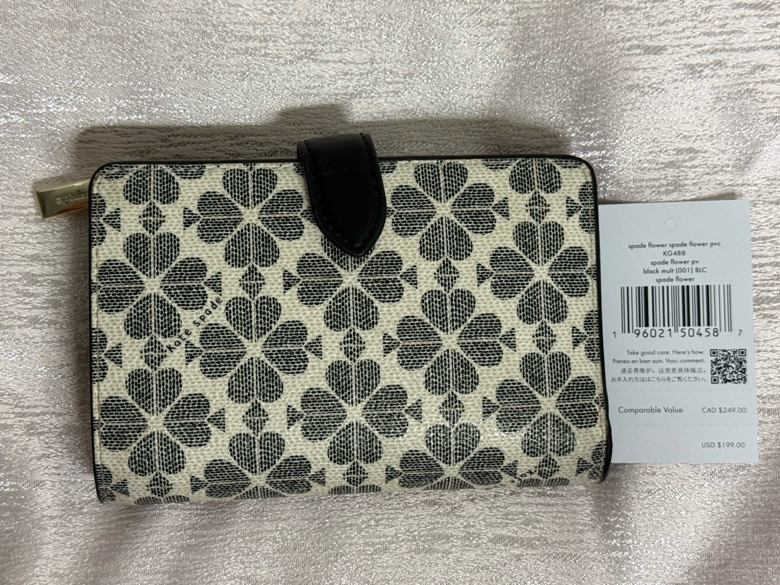 Kate Spade Medium Bifold Wallet Spade Flower white KG488 NWT $199 MSRP EUC
