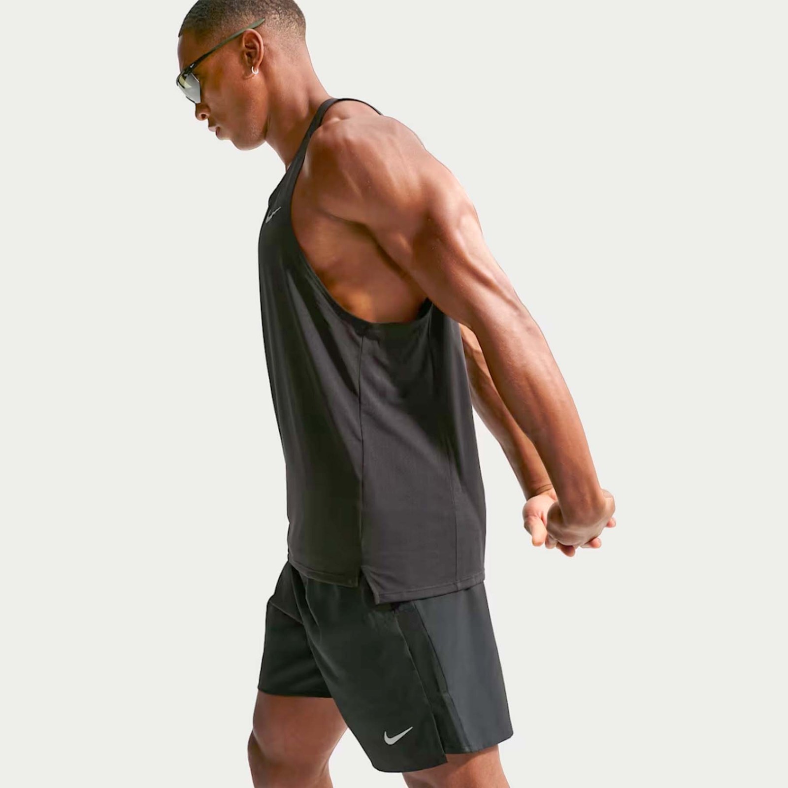 Nike Men’s Dri-FIT Fast Running Singlet Tank Top Black FN4229-010