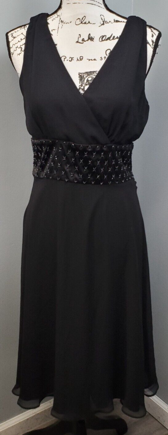R&M Richards Fit & Flare Dress Womens Size 10 Black Beaded Empire Waist Back Zip