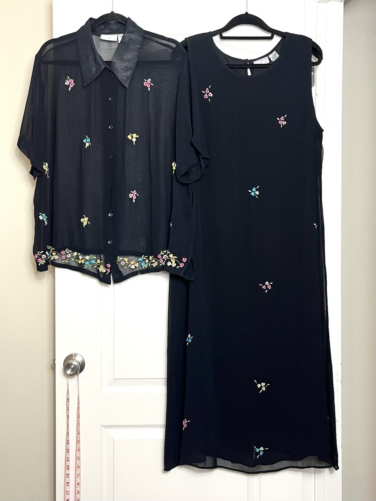 VTG Paradise Plus Black Embroidered Floral Maxi Dress & Jacket Set Size 1X