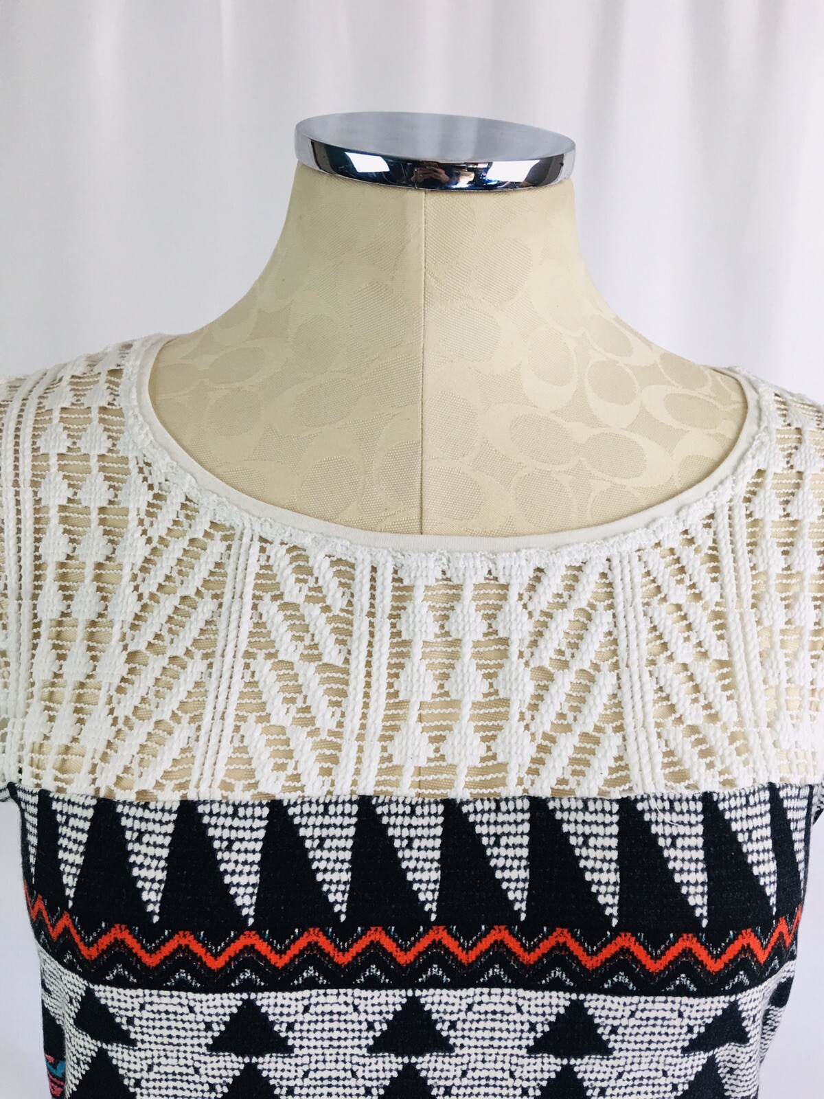Large Sweetheart Cap Sleeve Pullover Top Junior Women’s Lace Yoke Slightly Sheer