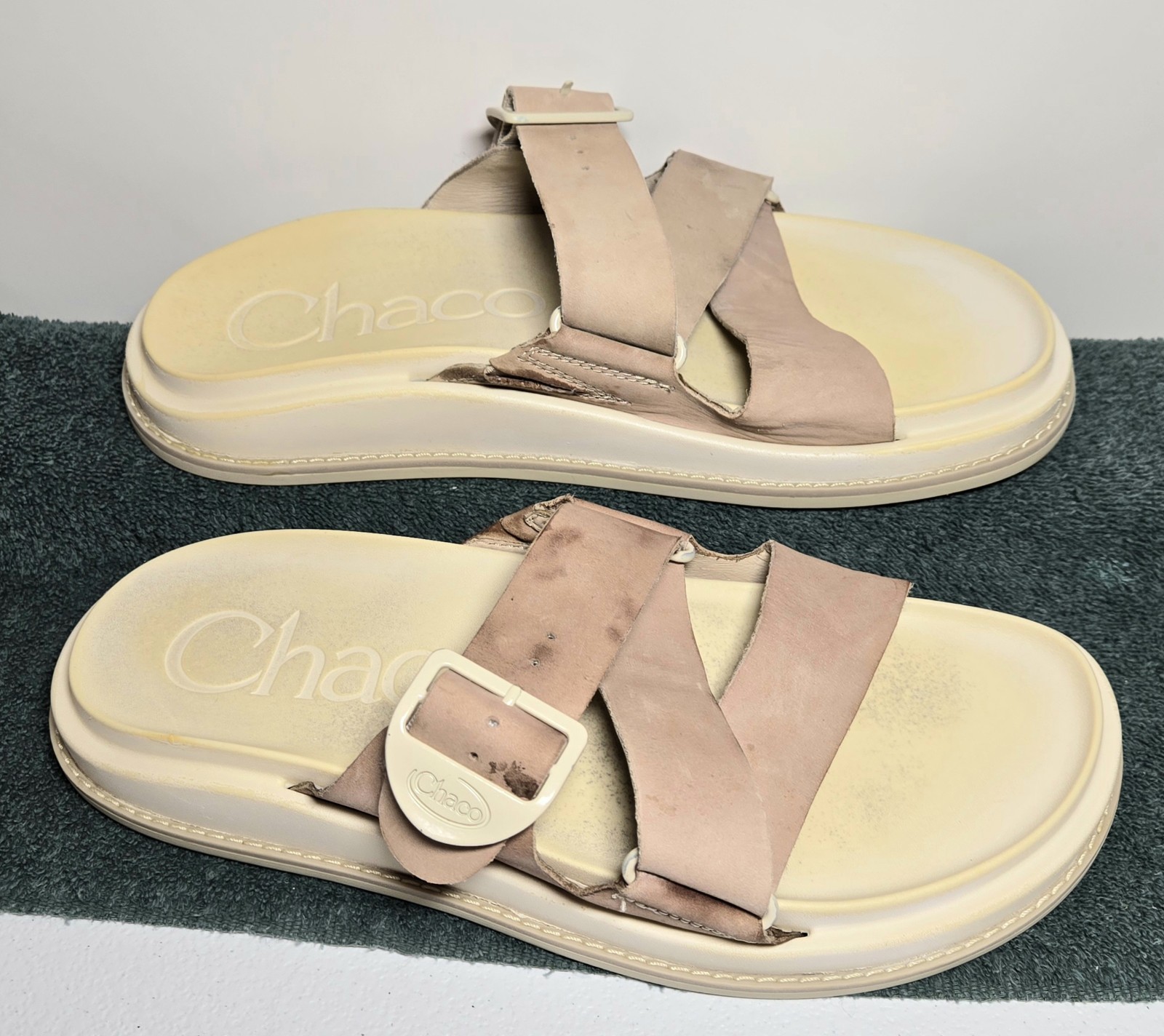 Chaco Lowdown Slide Sandals Women’s 9 Taupe Blush Leather Adjustable Comfort