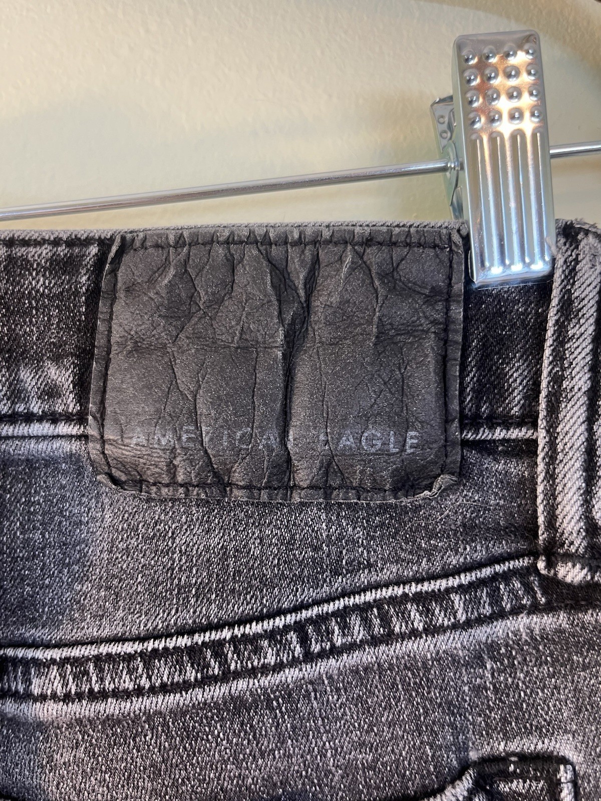 American Eagle AirFlex+ Women 28×32 Black Wash Distressed Stretch Jeans Denim