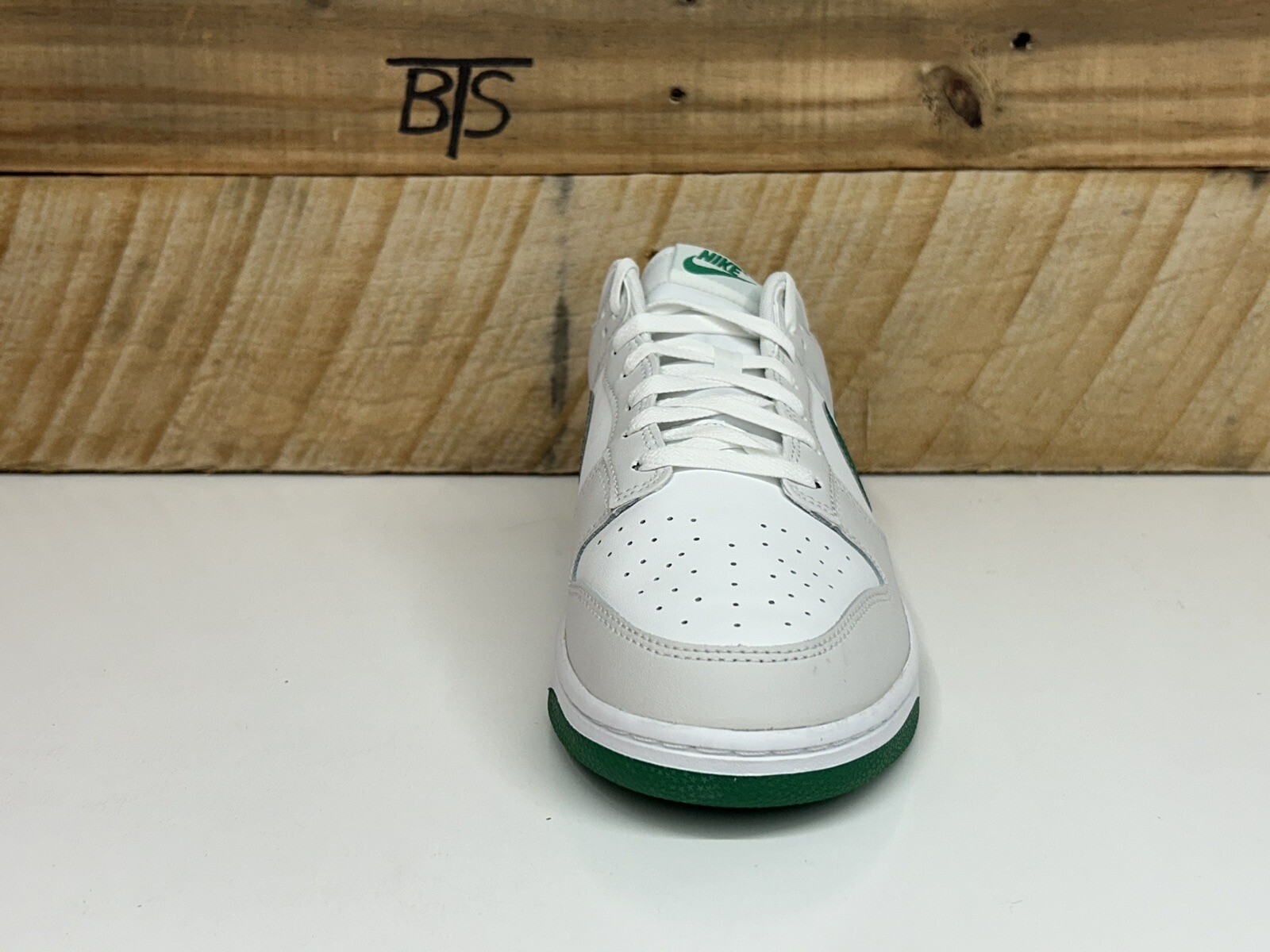 Men’s Nike Dunk Low “Summit White Malachite” Green Multi Size (DV0831 107) New
