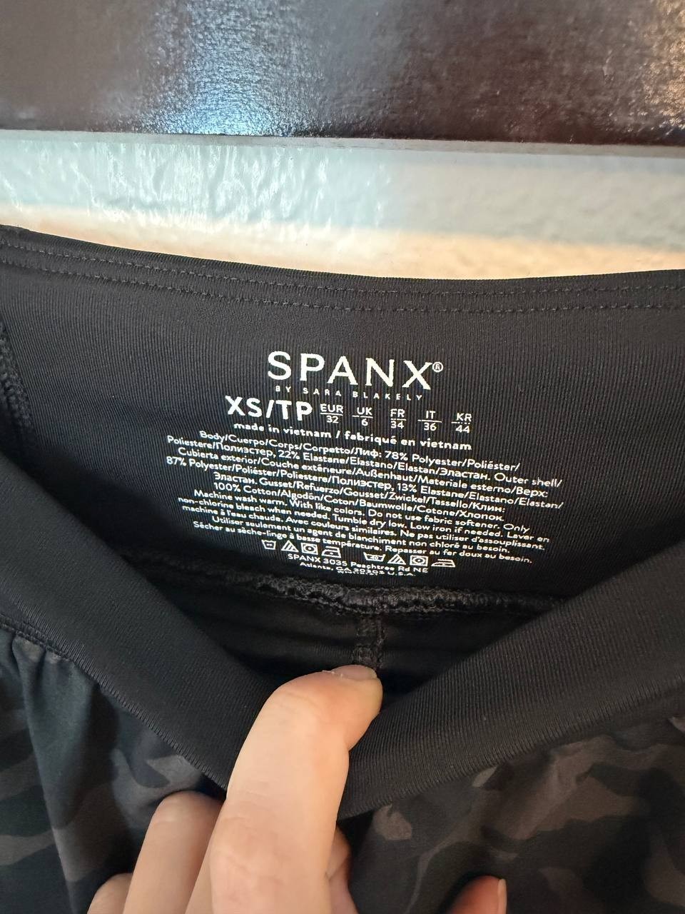 SPANX by Sara Blakely XS/TP Camo 2-in-1 Athletic Running Shorts