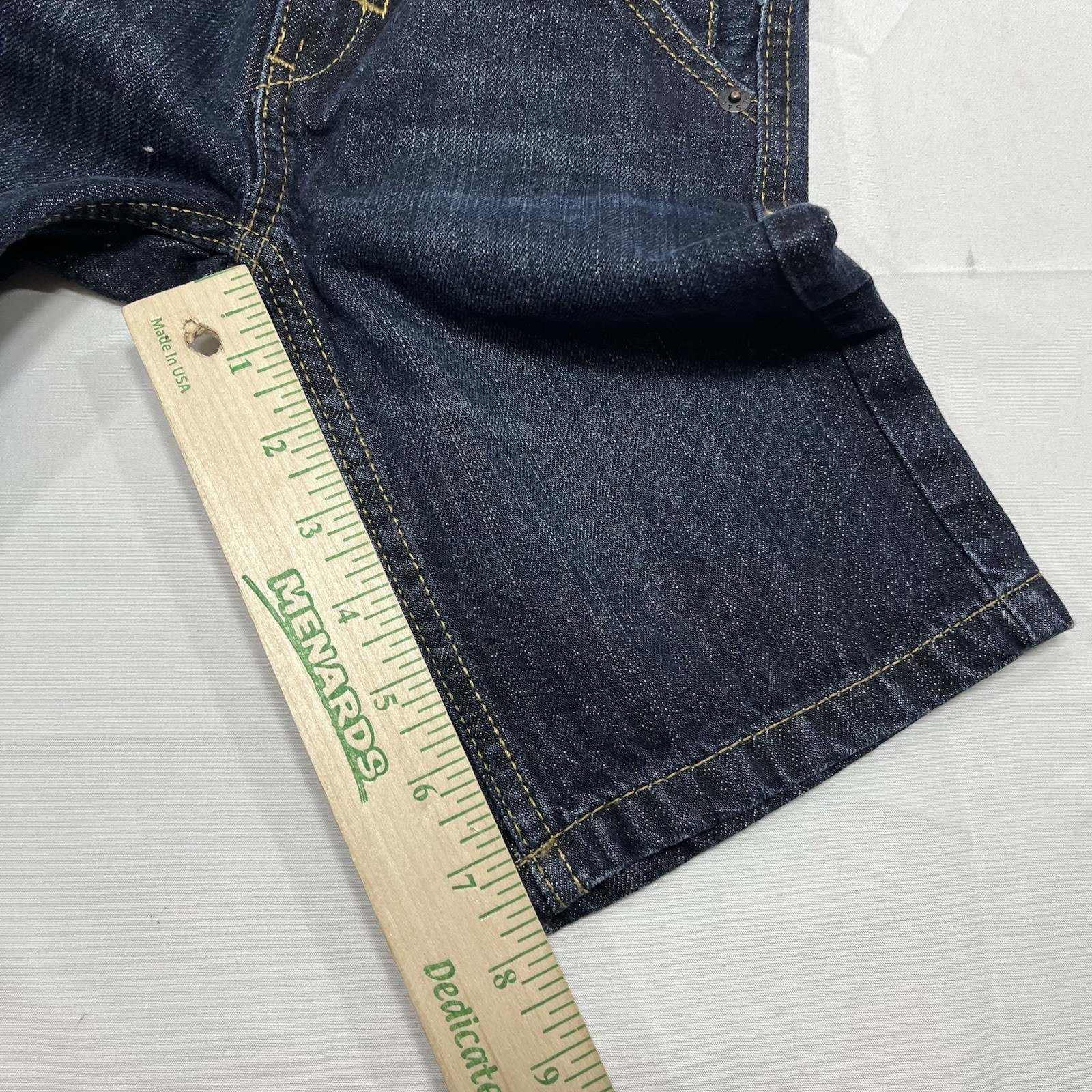NWT Levi’s Utility Shorts Blue Denim Jean 5 Reg Waist Size 20″ Inseam 8” NEW