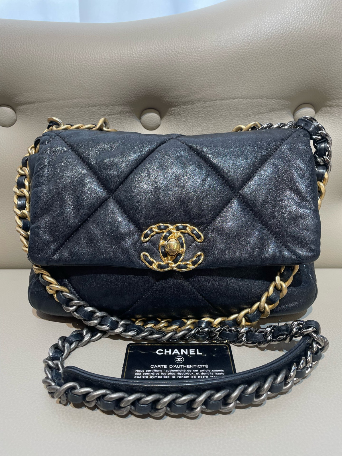 Chanel Small 19 Bag Lambskin Crossbody Bag (24.5×9×17)cm