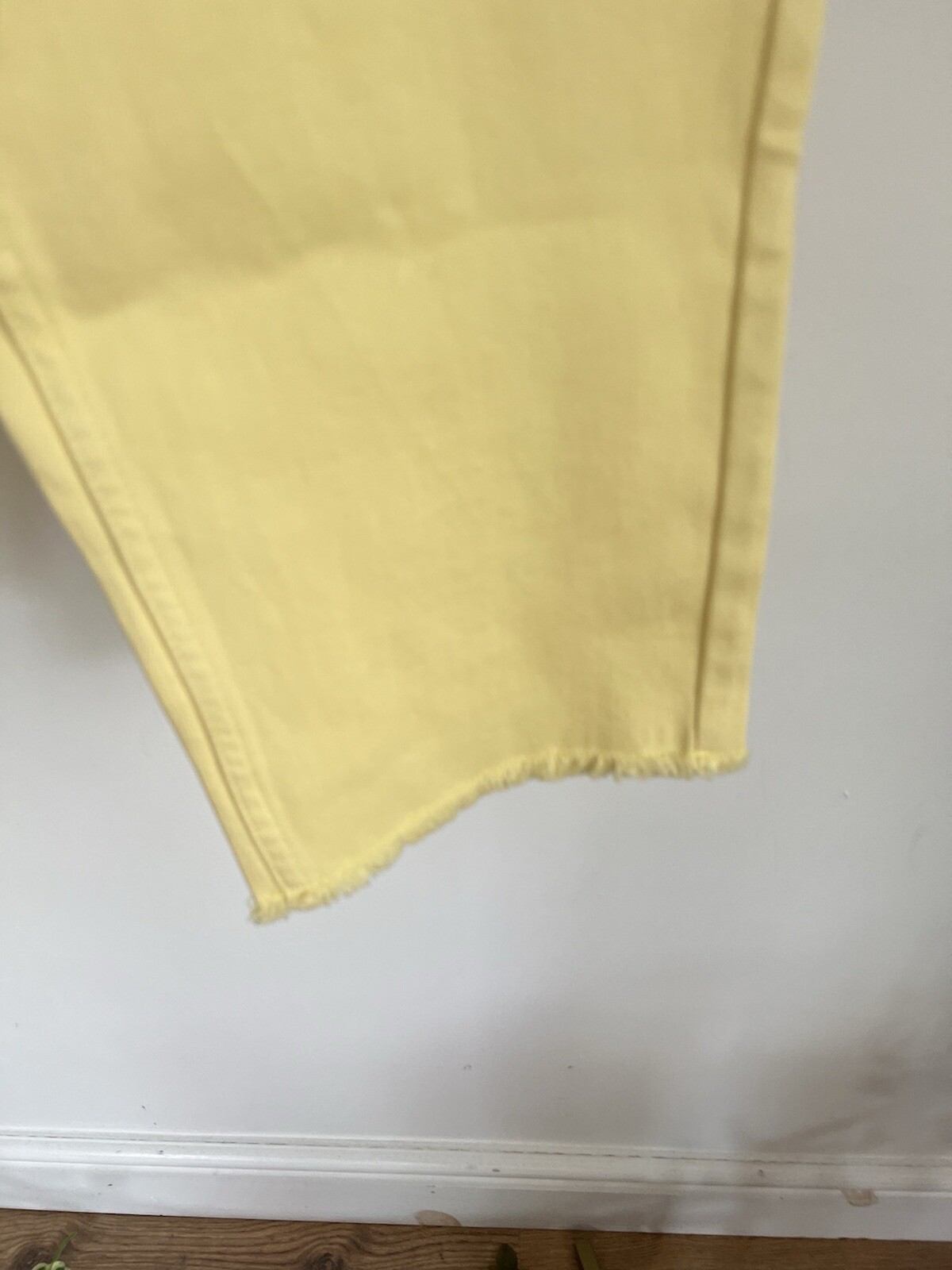 JOULES Bette Jeans Size 20 Lemon Yellow Denim Slim Straight Cropped Leg NEW