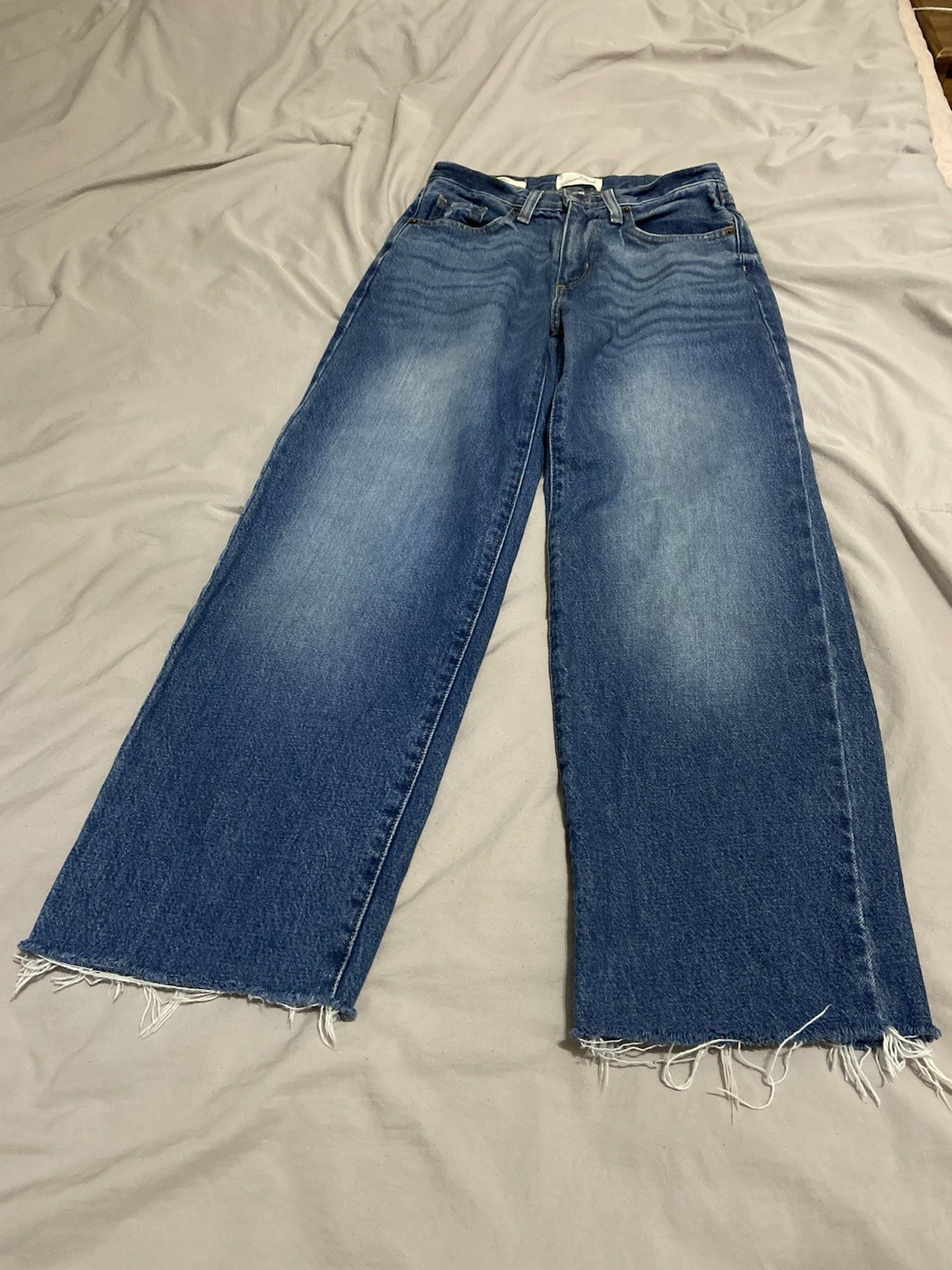 Universal Thread Women’s Denim Blue Jeans 90s Baggy Midrise Size 00S Inseam 27in