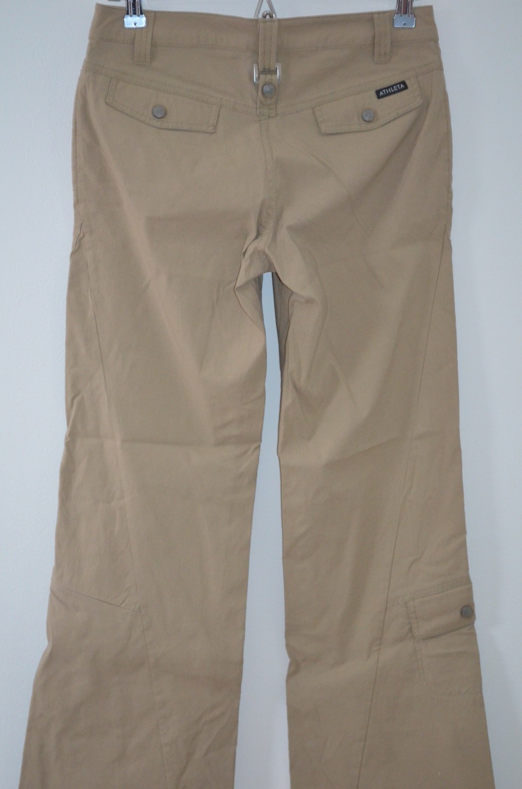 Athleta Beige 95% Nylon/5% Spandex Straight Leg Casual Pants Size 4/30″ Inseam