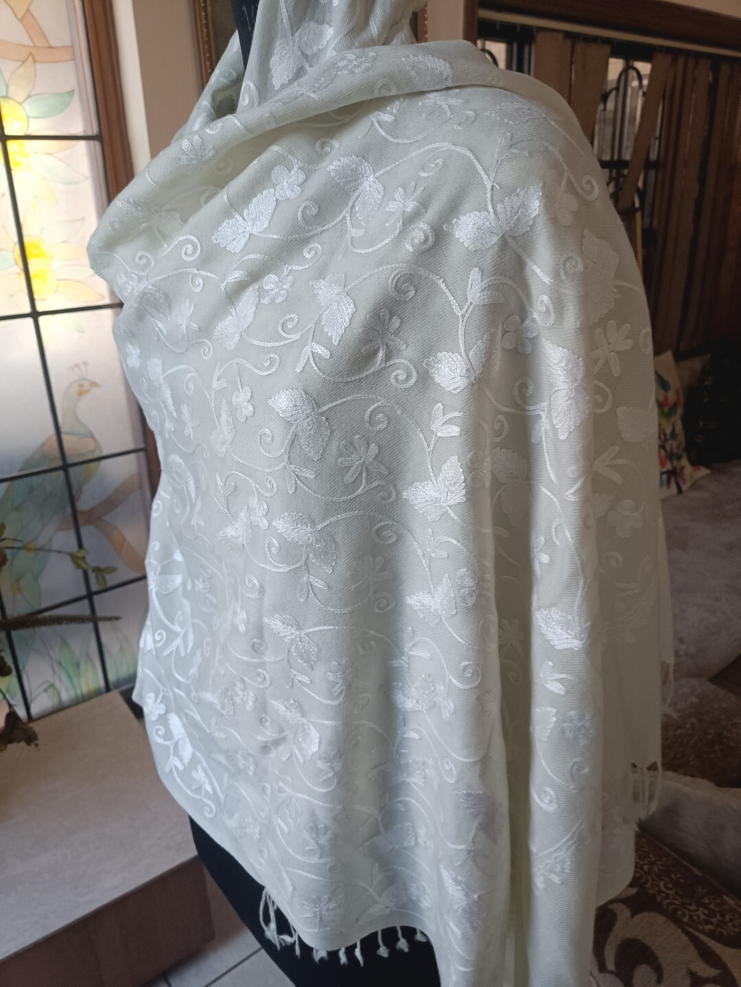 OFF-WHITE WEDDING STOLE KASHMIR PASHMINA CREWEL EMBROIDERY 100% CASHMERE SHAWL