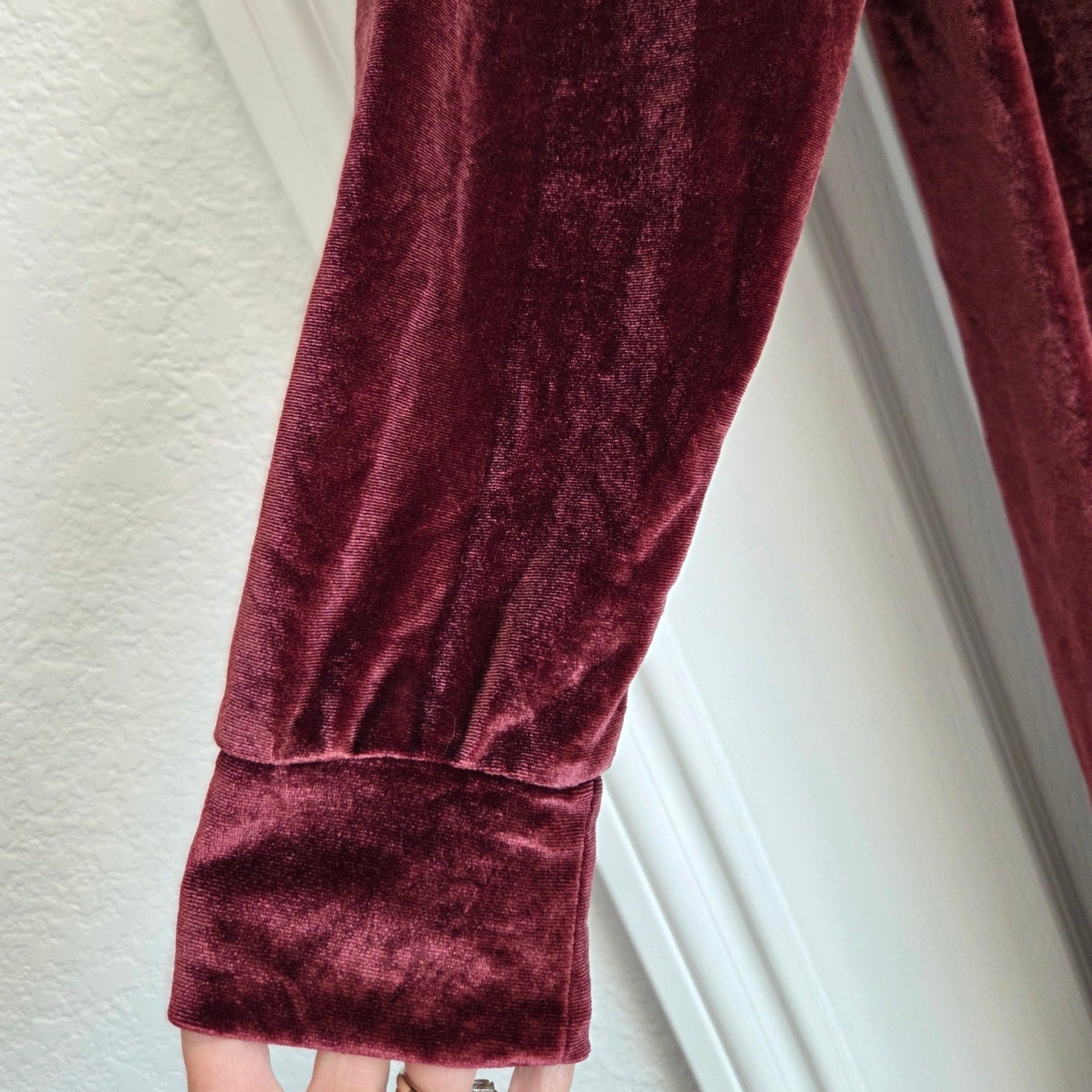 World Market Wine Red Velvet Open Front Duster Kimono Cardigan Robe OS