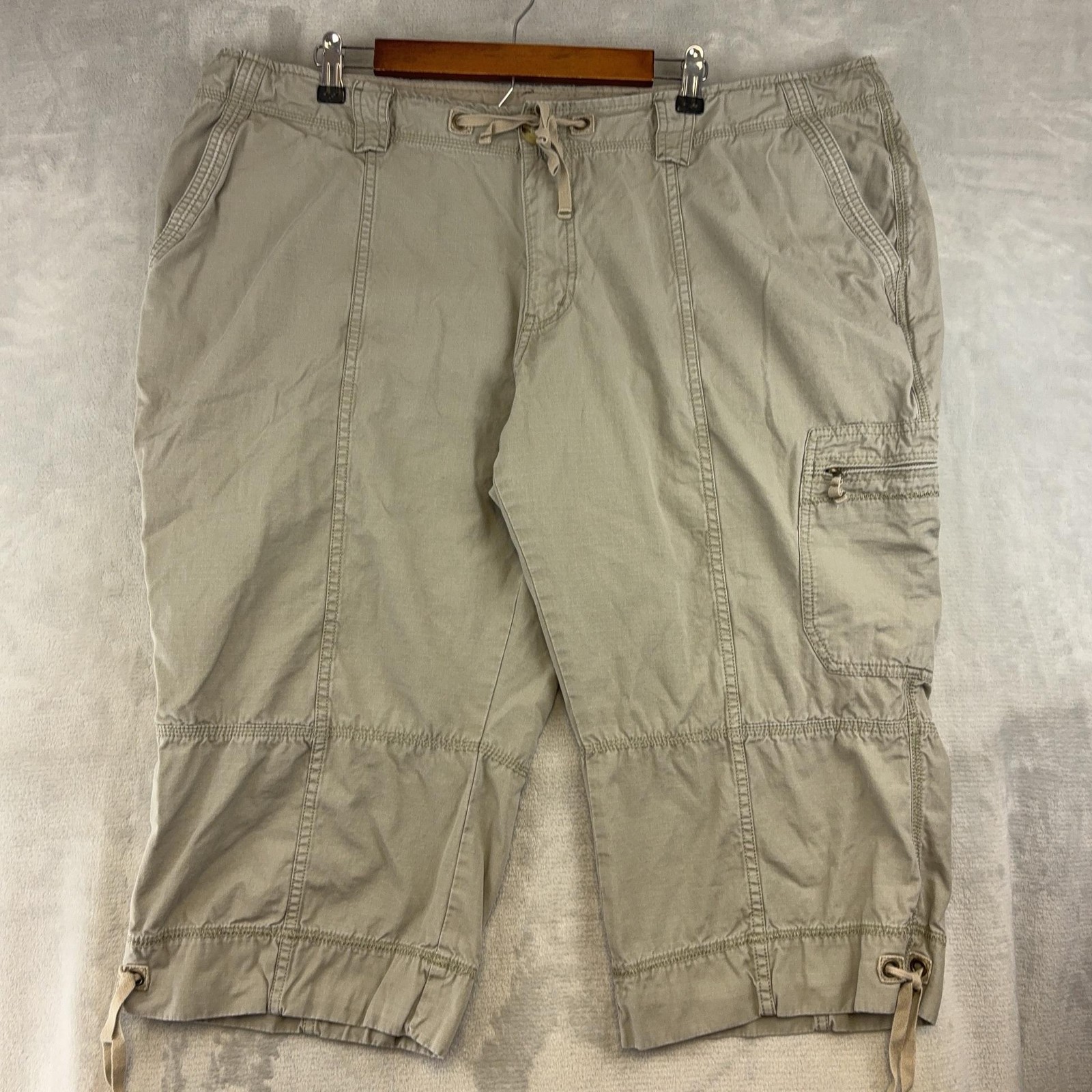 Eddie Bauer Capri Pants Womens 22W Beige Cotton Drawstring Cargo Pocket Relaxed