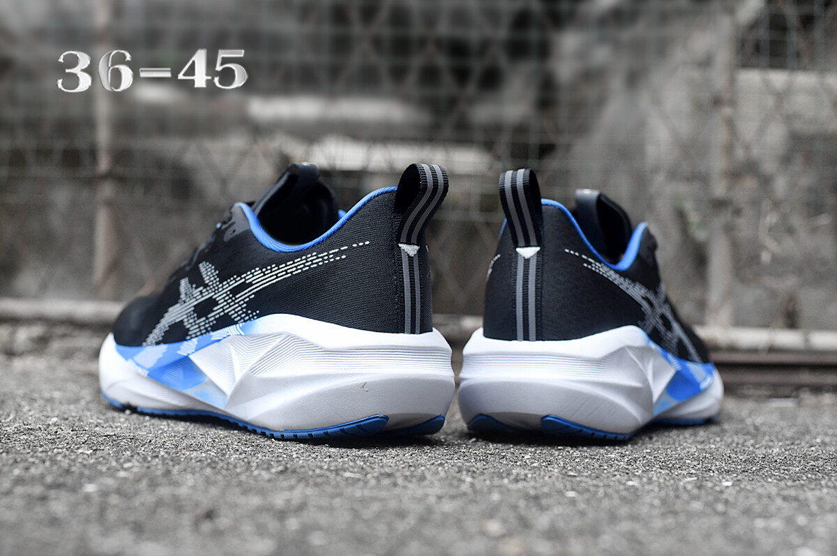 Novablast 5 Men Shoe Comfort Lifestyle Sneaker