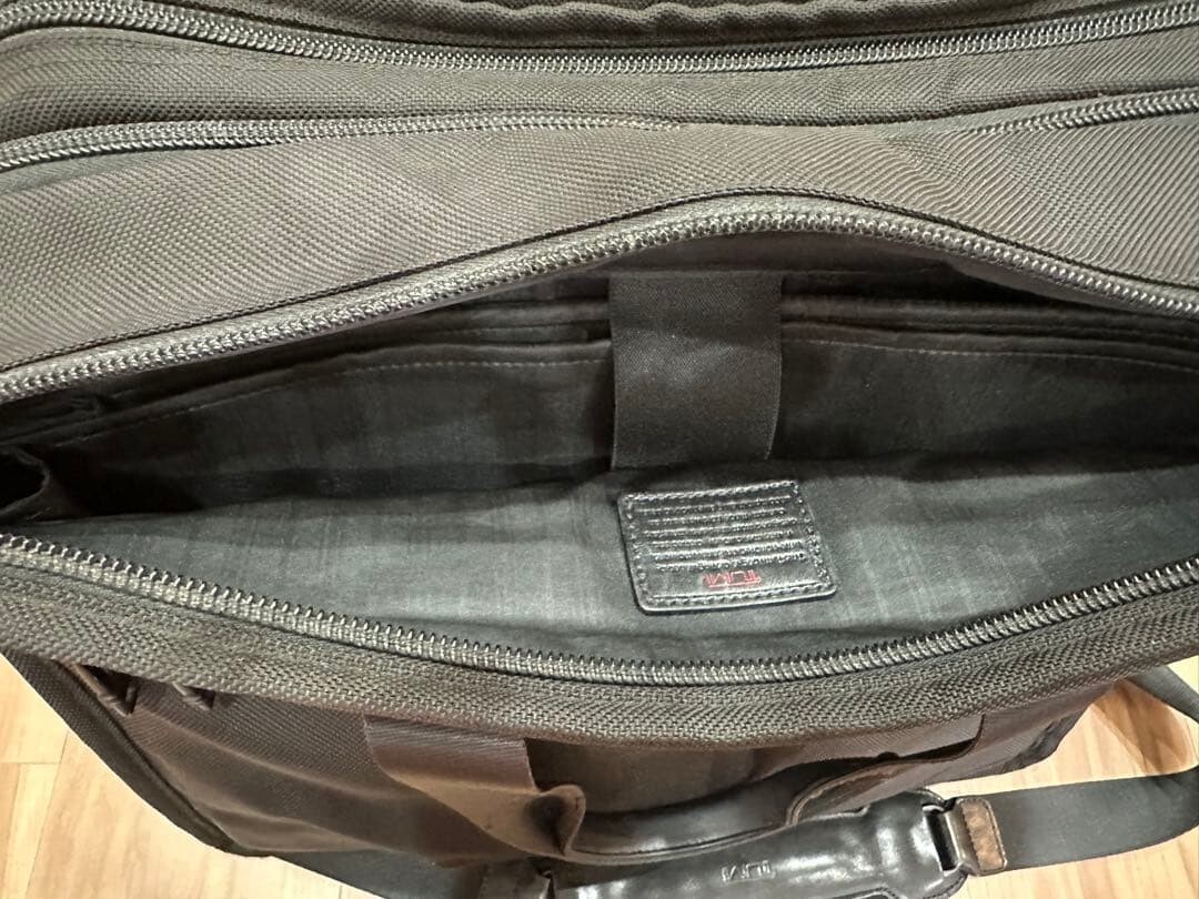 TUMI 26160DH Black Ballistic Nylon Expandable 2Way Business Briefcase Laptop Bag