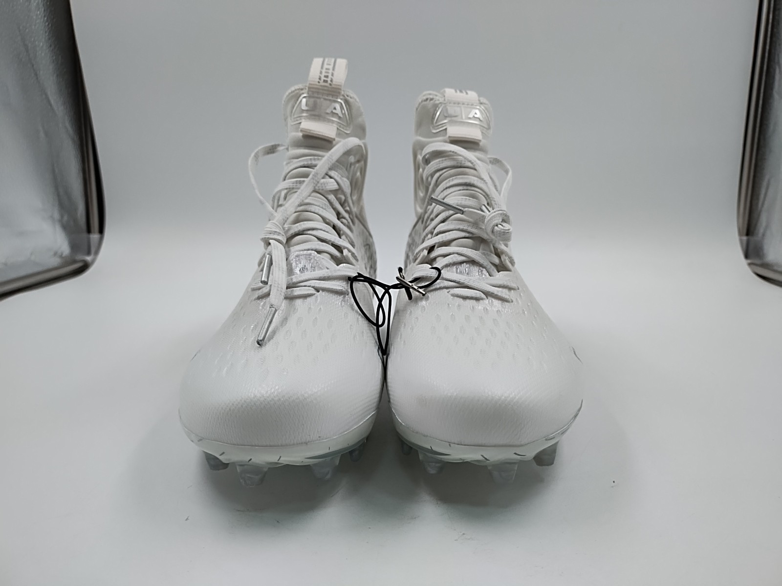 Under Armour Spotlight Lux MC 2.0 Football Cleats Sz 10.5 White NEW (#H2-G2)