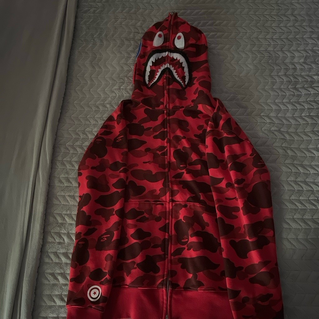 A Bathing Ape BAPE Red/Black Camo Shark Full Zip Hooded Hoodie Size S