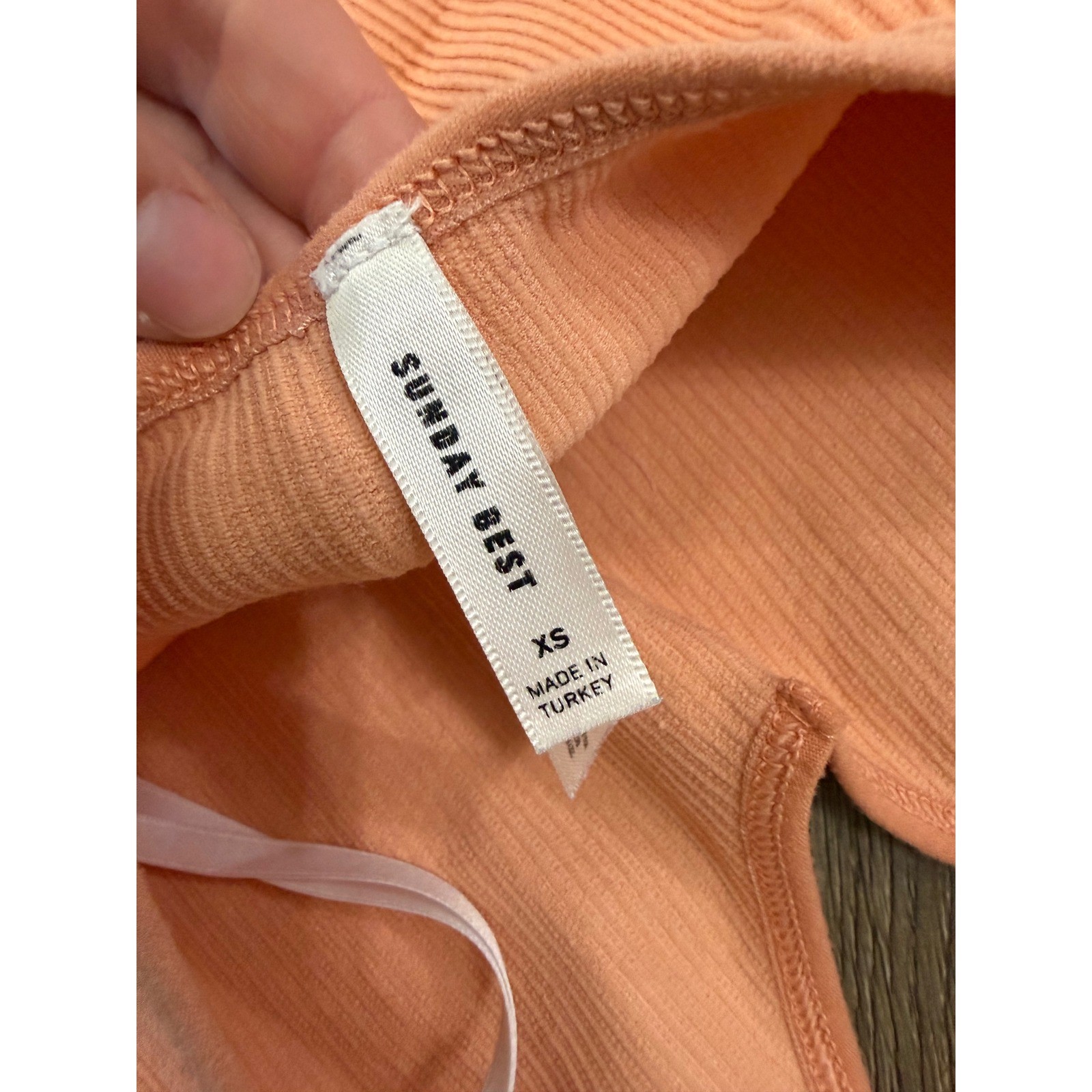 Aritzia Sunday Best Sinchseamless Halter Top Peach Ribbed Crop XS