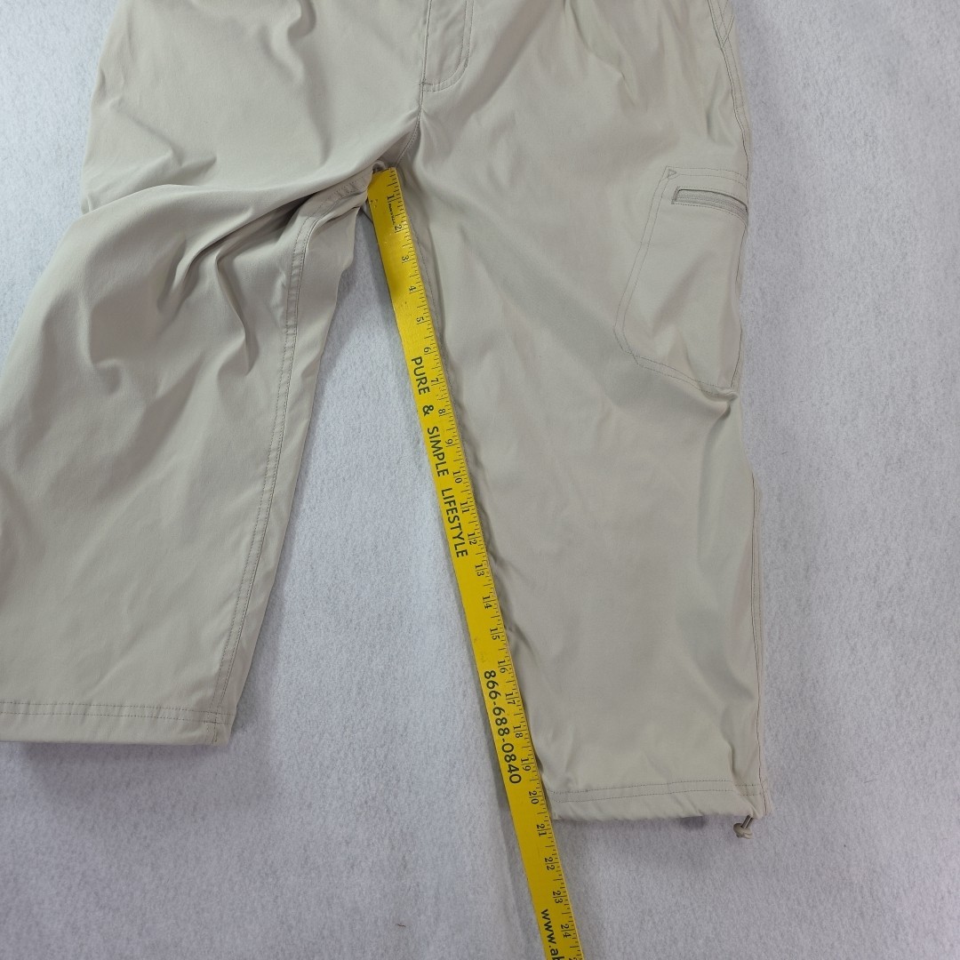 Eddie Bauer Rainier Cropped Cargo Capri Pants Women’s Size 14 Hiking Ivory