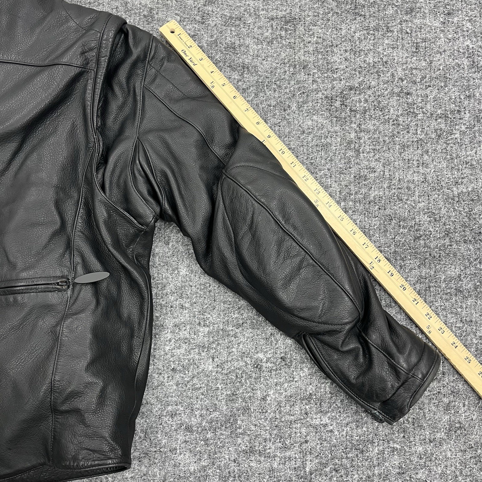 Harley Davidson FXRG Jacket Mens Large Black Leather Liner Armor Biker