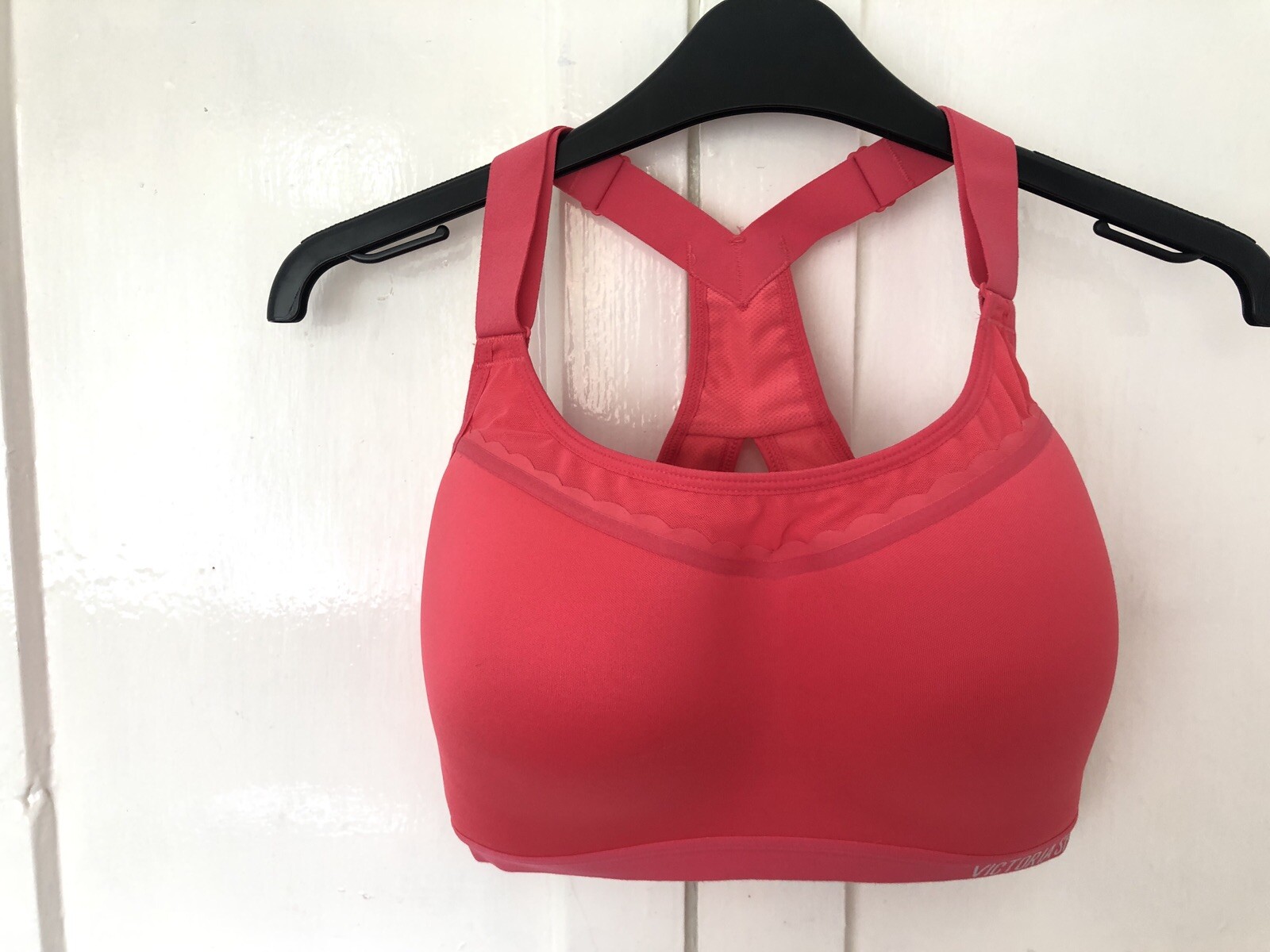 VICTORIA SECRETS SPORTS BRA SIZE 34DDD incredible lightweight max pink new