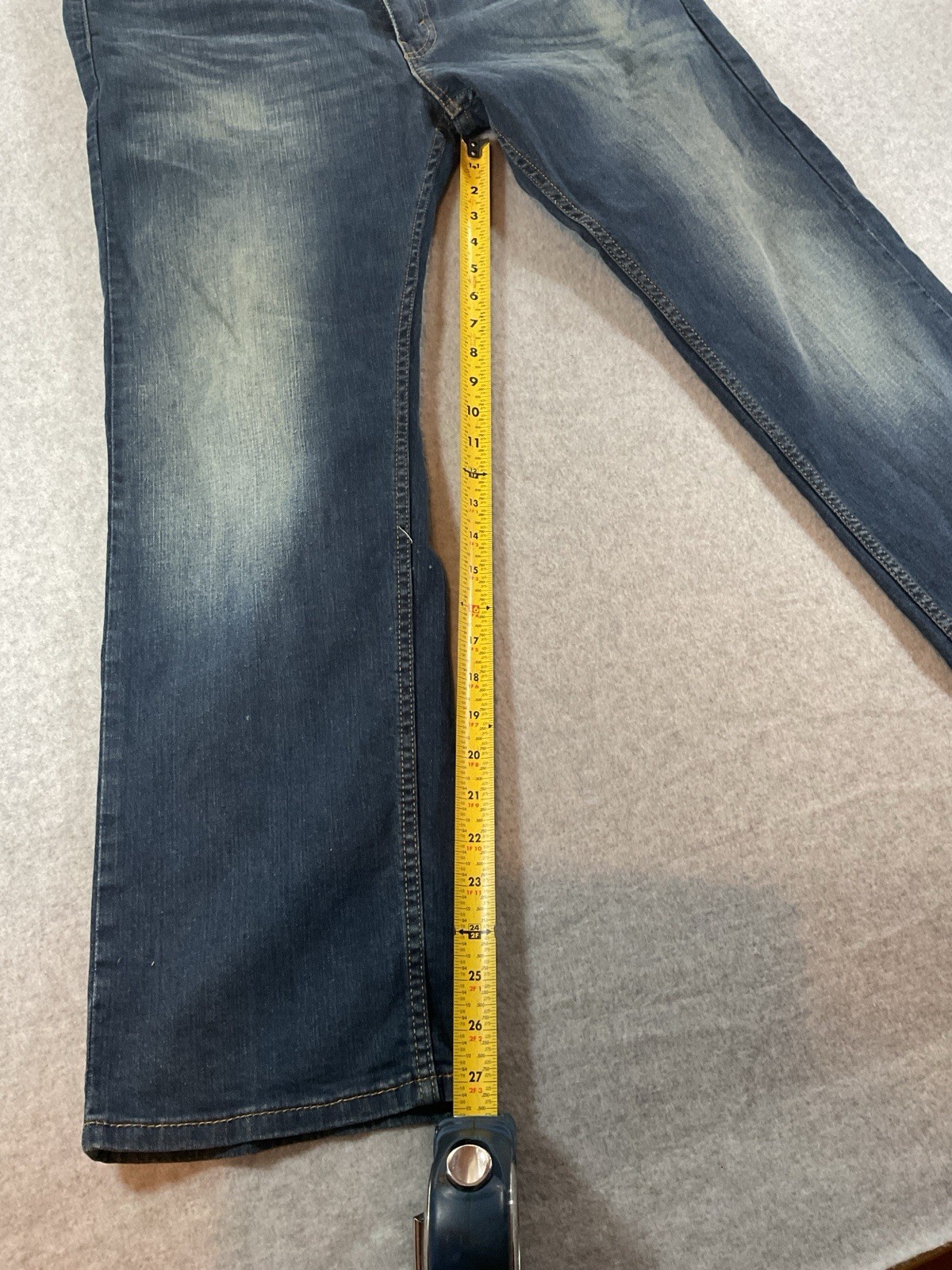 Levi’s 505 Series Men’s Blue Denim Straight Jeans Medium Wash Zip 5-Pocket P4