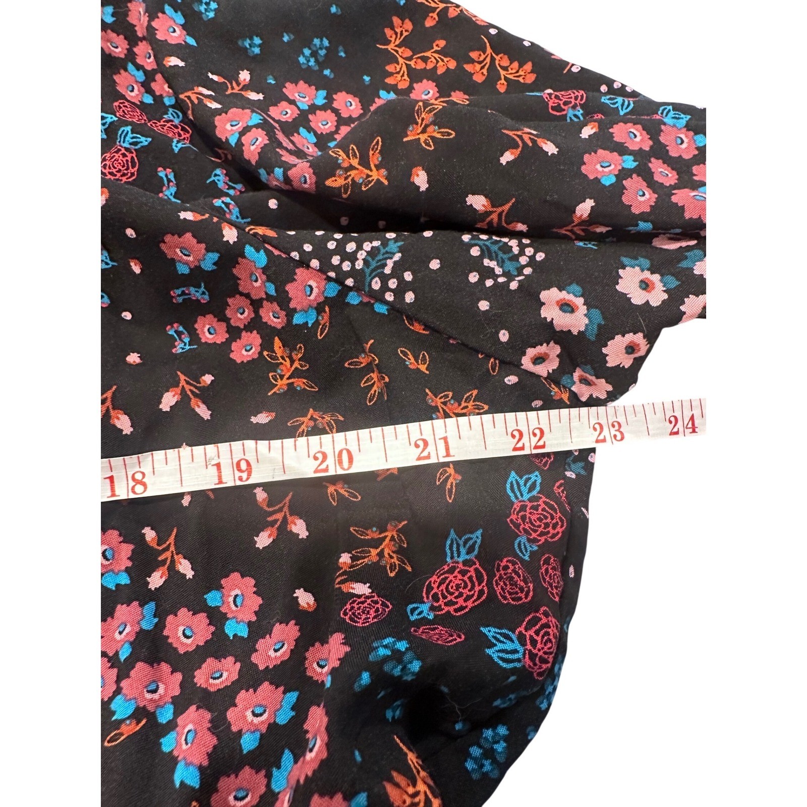 Torrid Women 2 2X Black Floral Challis Sweetheart Peplum Top Ditsy Patch Print