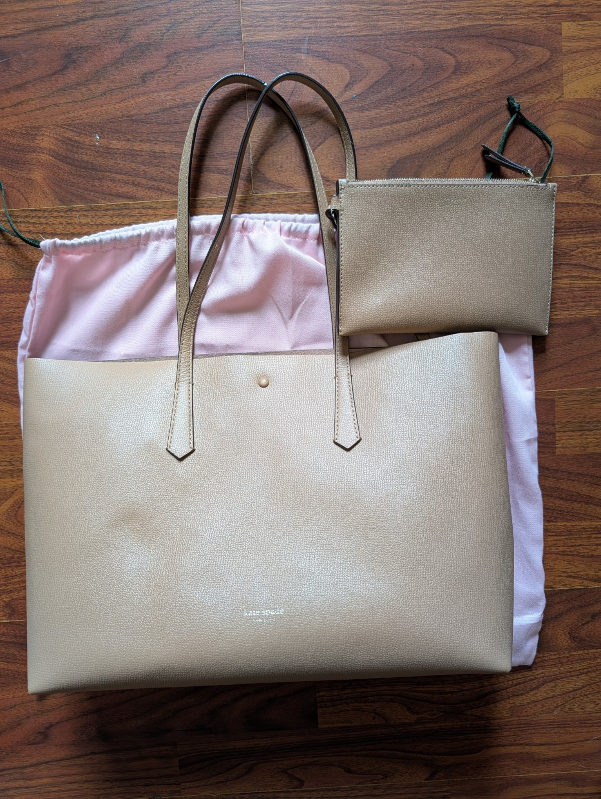 Women’s Large Beige Tote Bag Snap Closure Removable Zip Pouch Lined Pockets