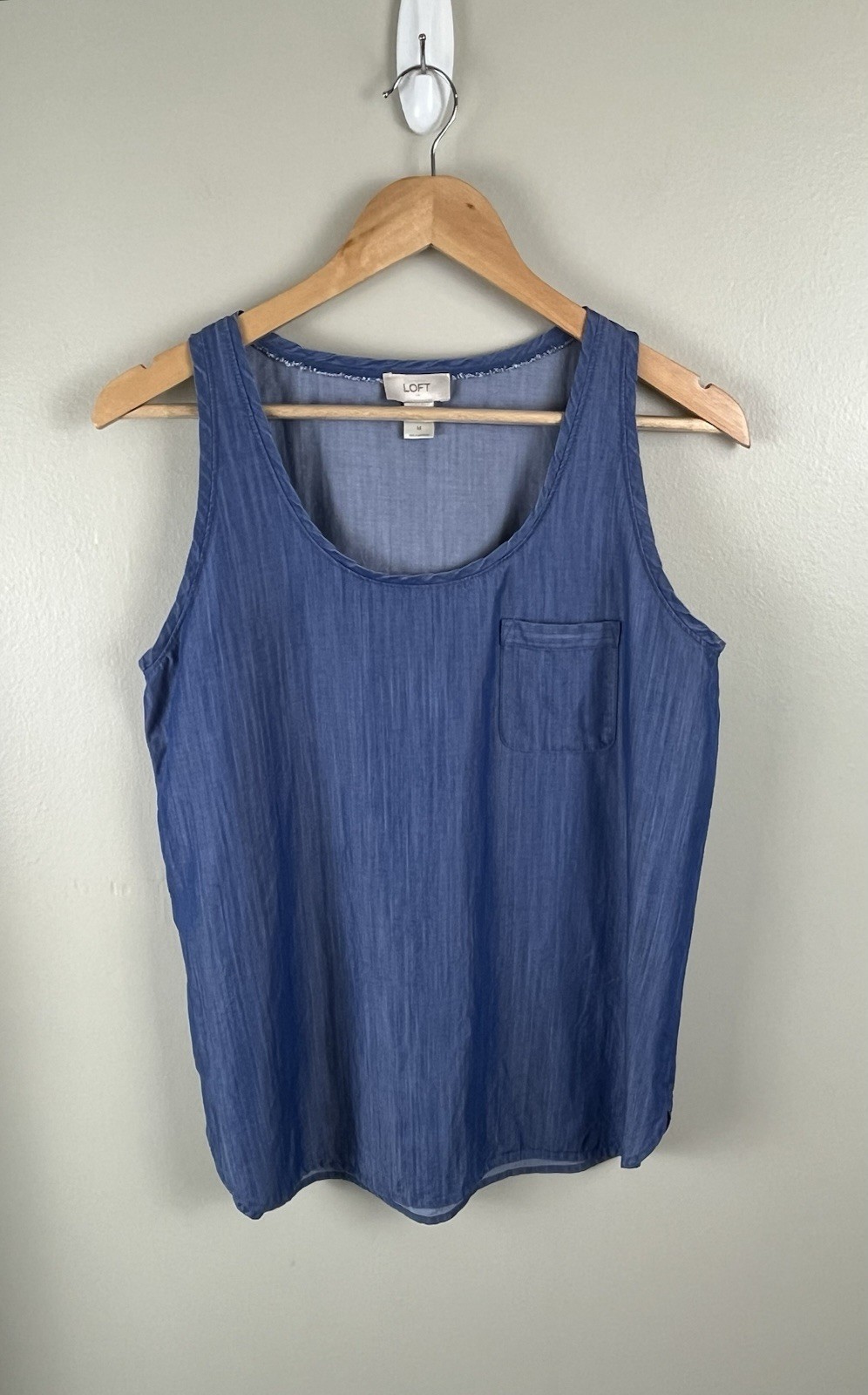 Loft Women’s Lyocell Tank Sz M Blue Lightweight Pocket Sleeveless