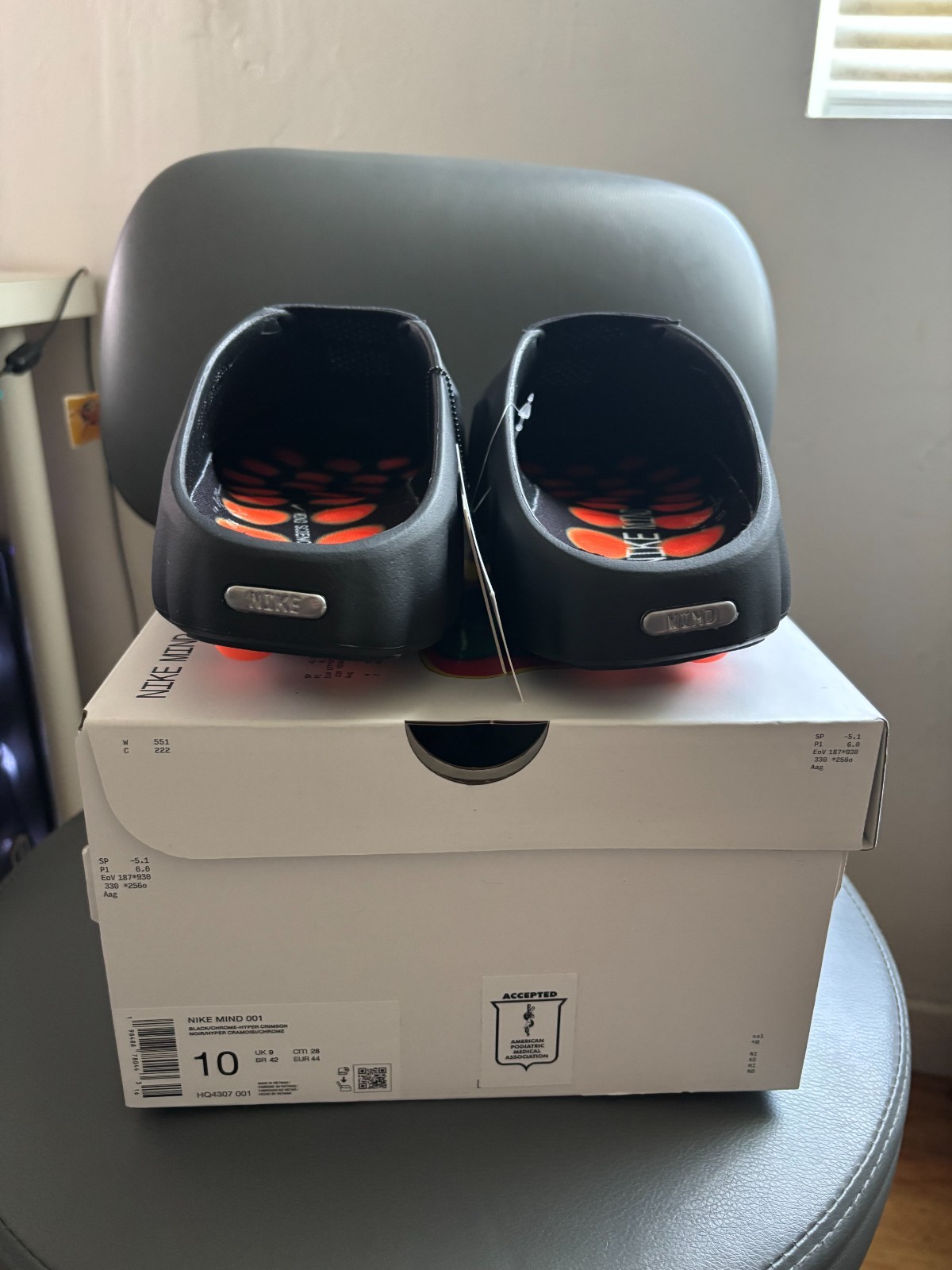 Nike Mind 001 Black/Chrome Slides (Size 7-12) New With Box *Run Small*