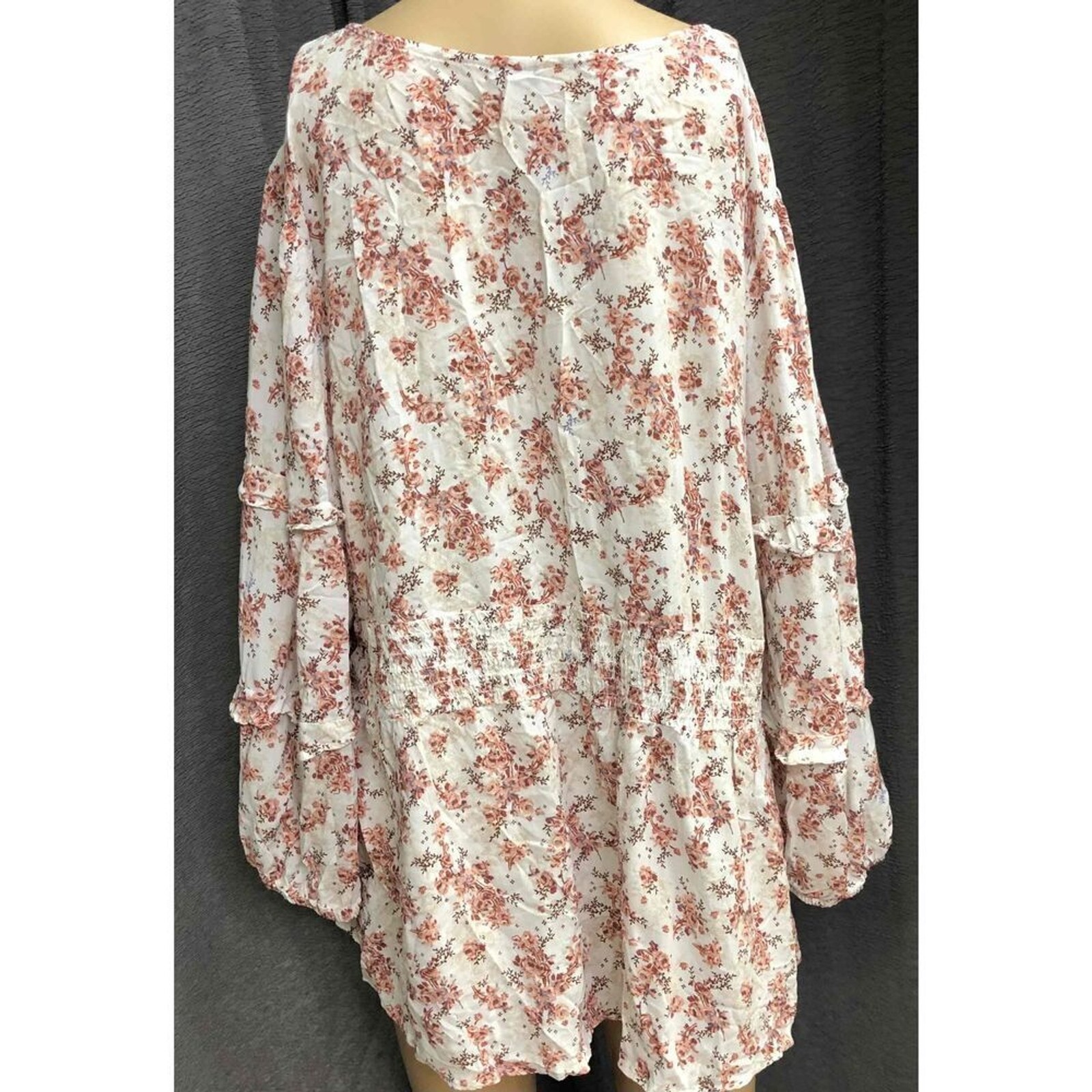 Cato Beige & Orange Floral Ruffled Long Sleeve V-Neck Blouse 18/20W
