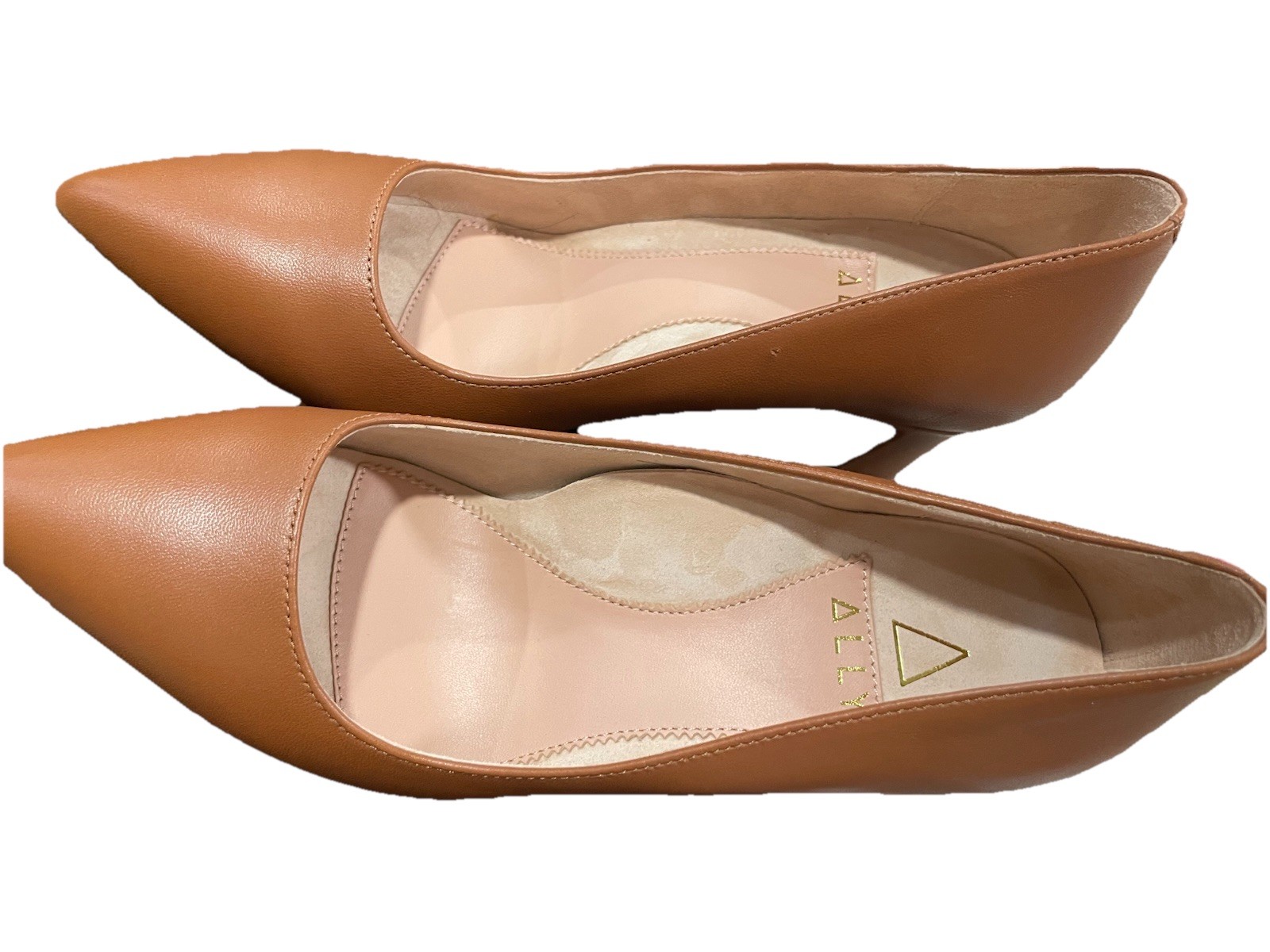 Courageous Caramel Leather Block Heel Pump -Ally