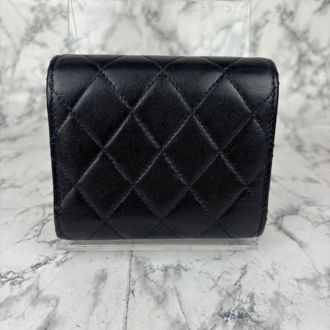 163 CHANEL Matelass lambskin tri fold wallet