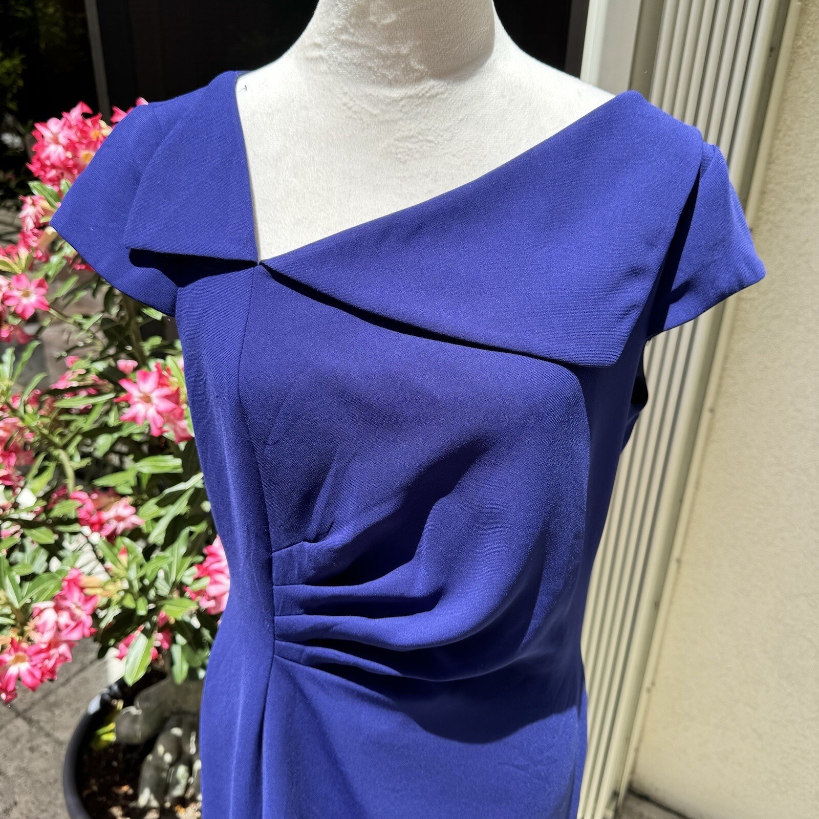 TAHARI. Blue Shift Dress. Envelope Collar. S 10. Cap sleeves. Midi. Fully Lined.