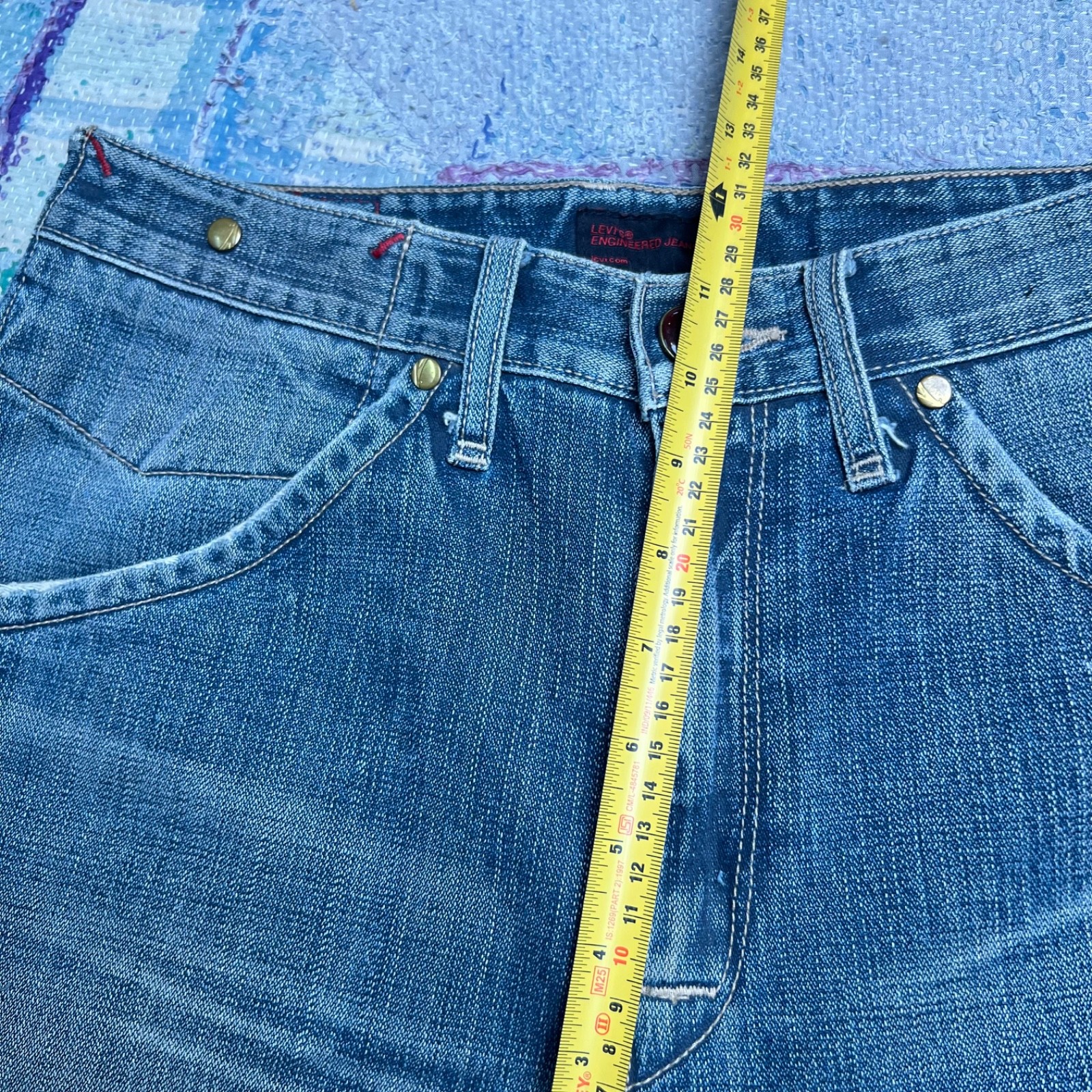 Levis Engineered Buckle Back Cinch Back Twisted Jeans Fits 30×31