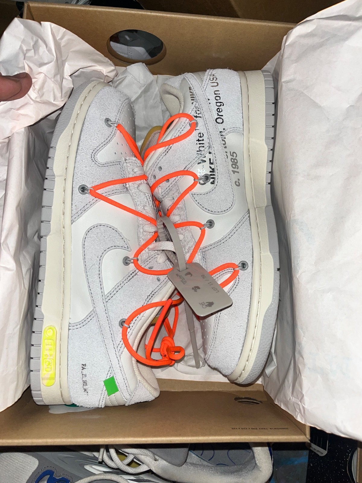 Nike dunk low off-white lot 11 Size 10