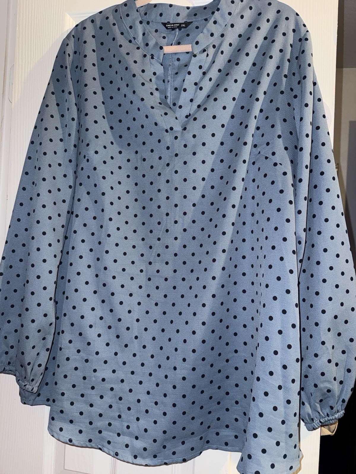 SHEIN CURVE Women’s Plus 2XL Blue Black Polka Dot Tunic Blouse V-Neck