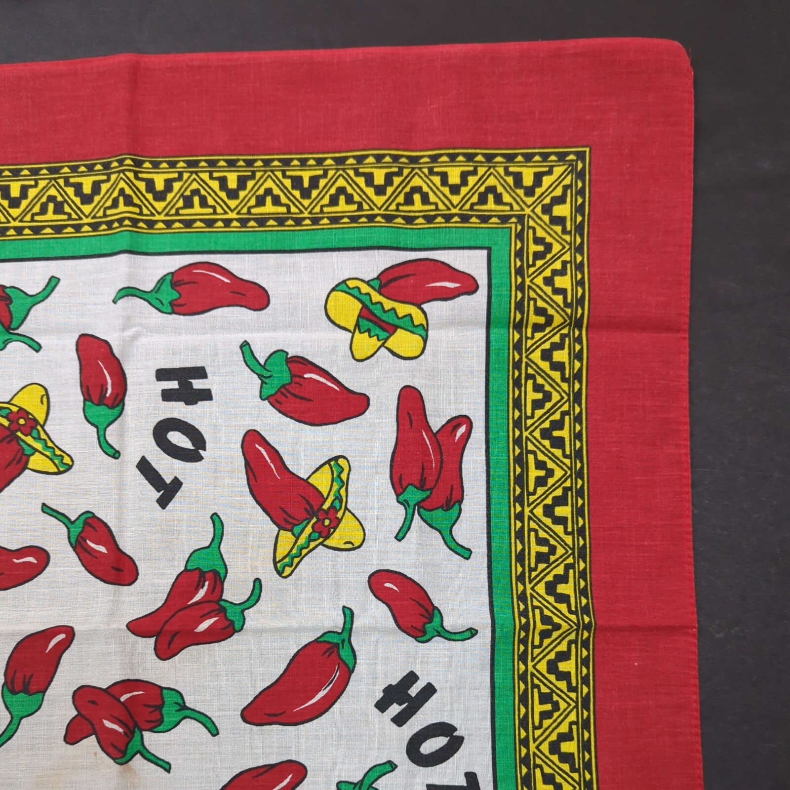 Vintage Chili Pepper Bandana Polycotton USA Biker 21×22 Red Sombrero Hot Aztec