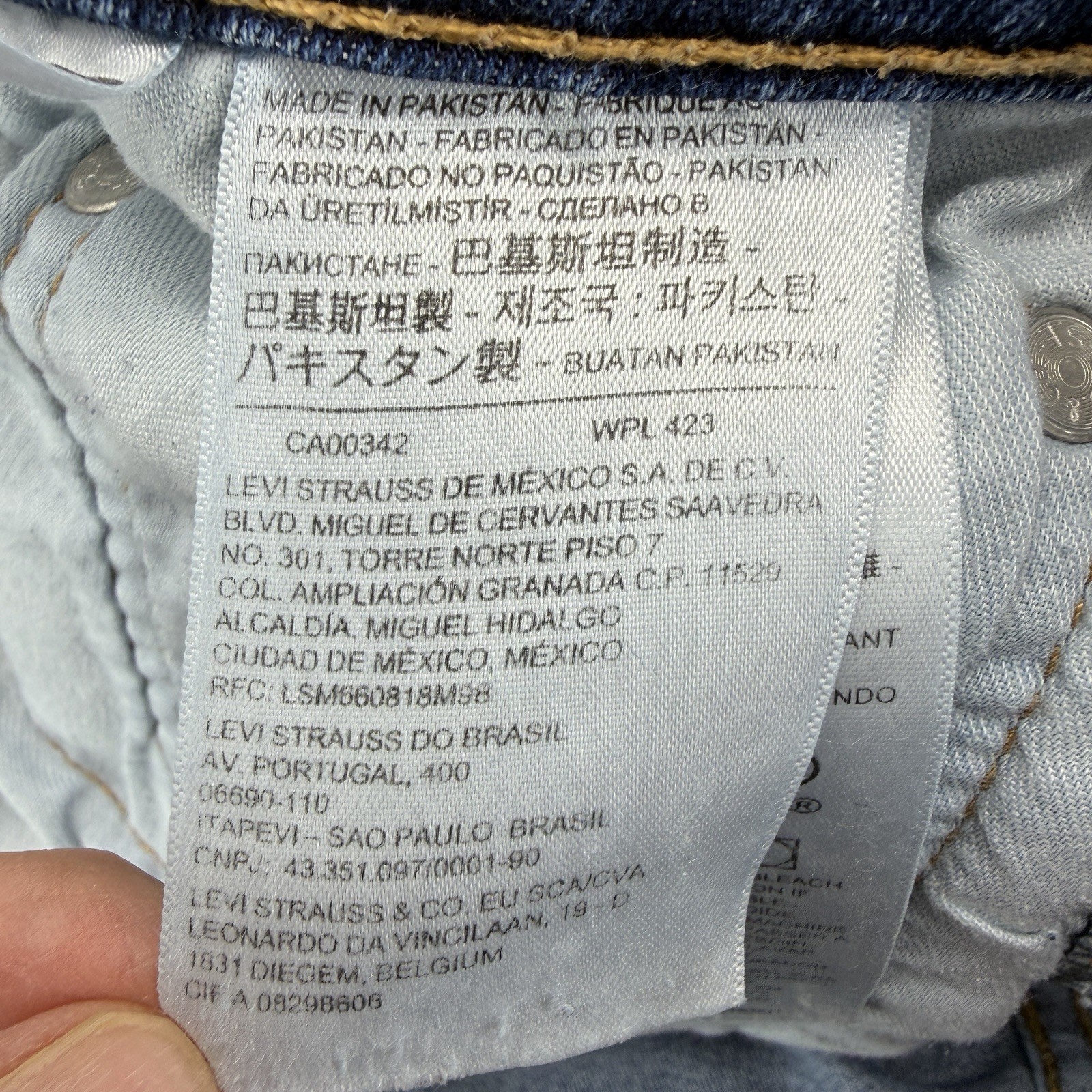 Levi’s 511 All Seasons Tech Men’s Jeans W32 L30 Slim Fit Stretch Blue Denim