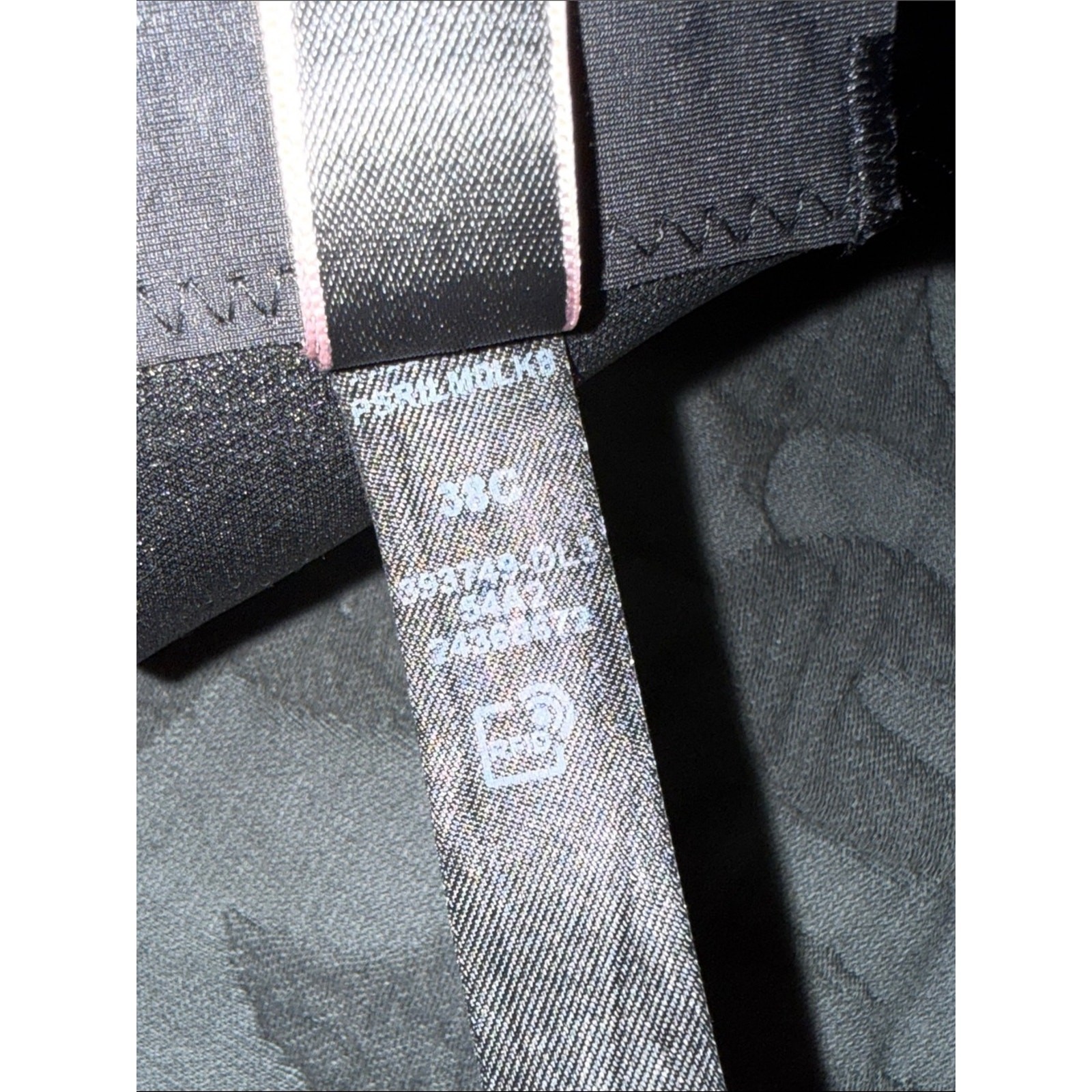 Victoria’s Secret multi-way multi position size 38c strapless underwired