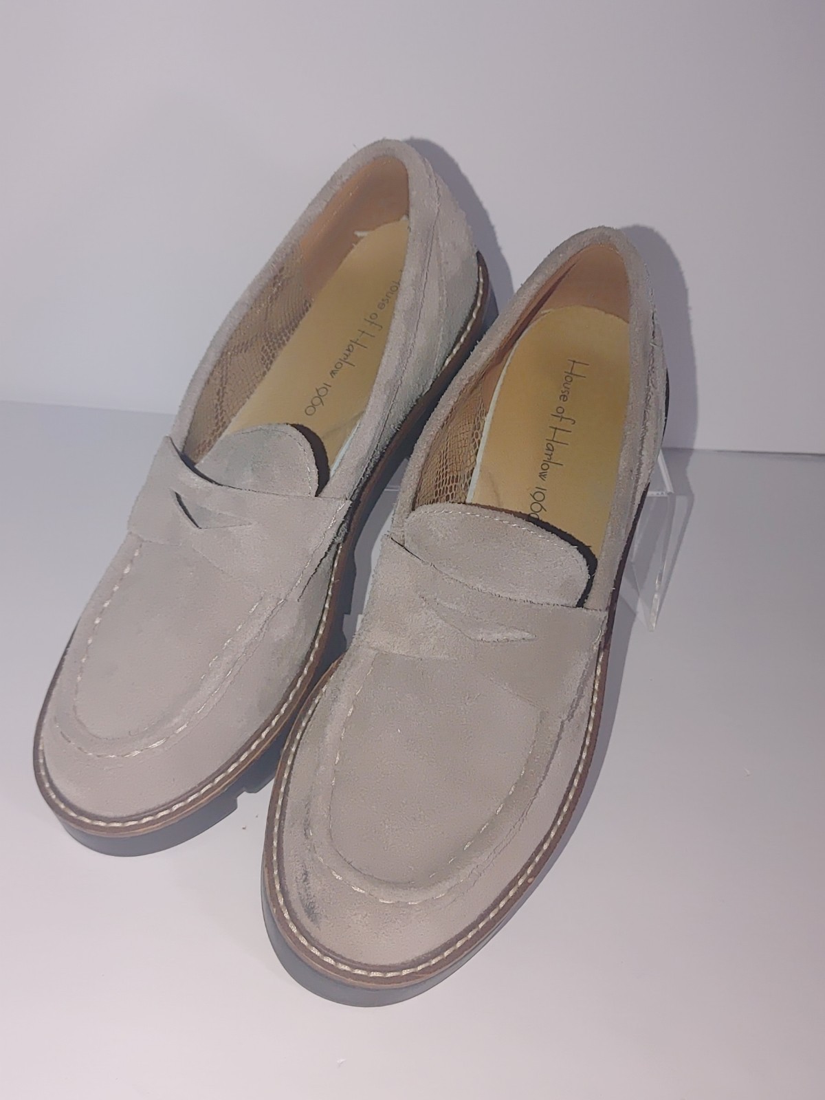 House of Harlow 1960 Womens 8.5M Suede Taupe Leather Penny Loafer Lug Sole Shoes