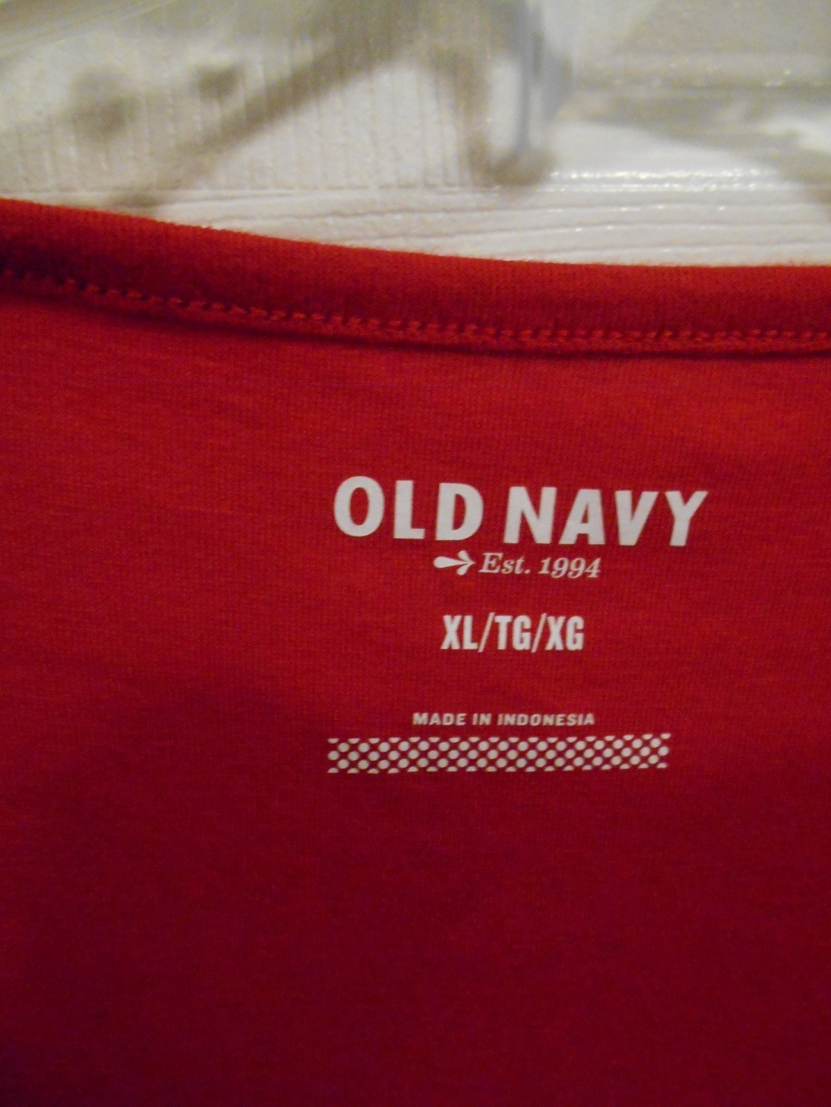 Old Navy NWT Short Sleeve Unisex Red Tee Youth s XL(14-16)