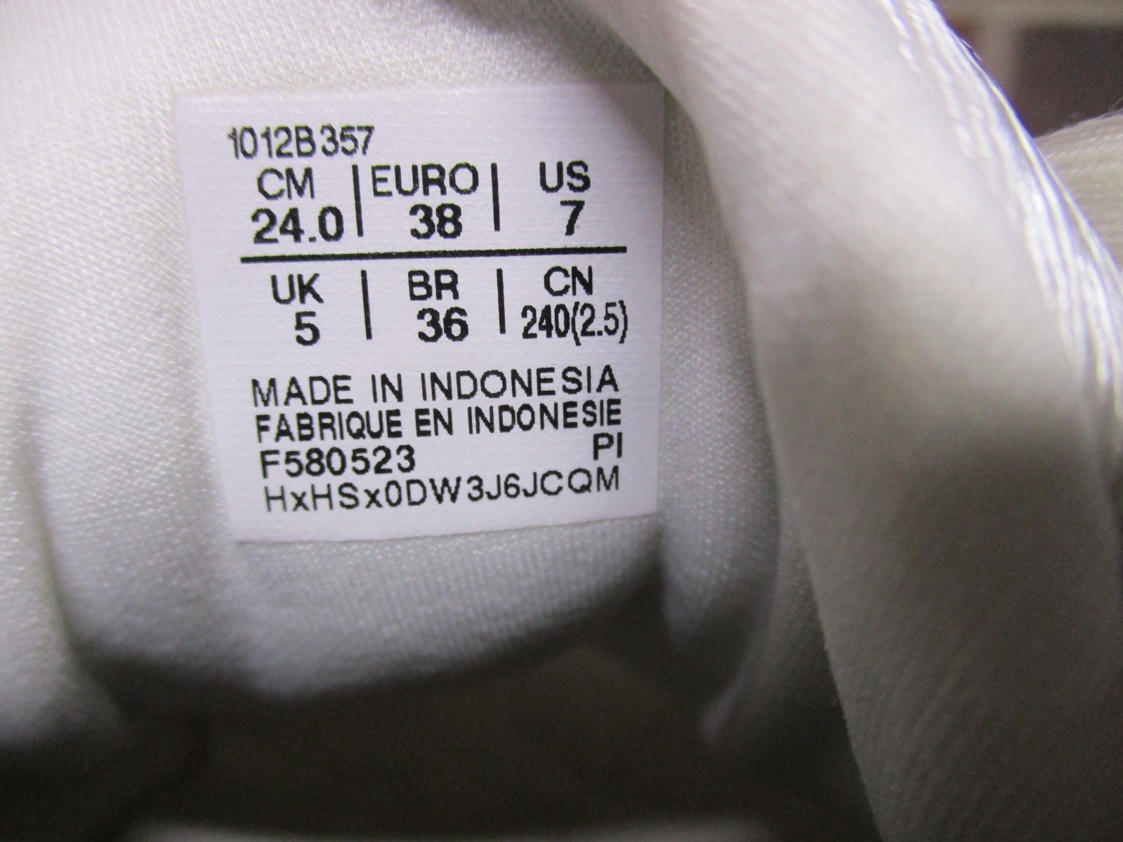 ASICS Womens Gel Kayano 30 White 1012B357 Running Athletic Shoes Sneakers Size 7