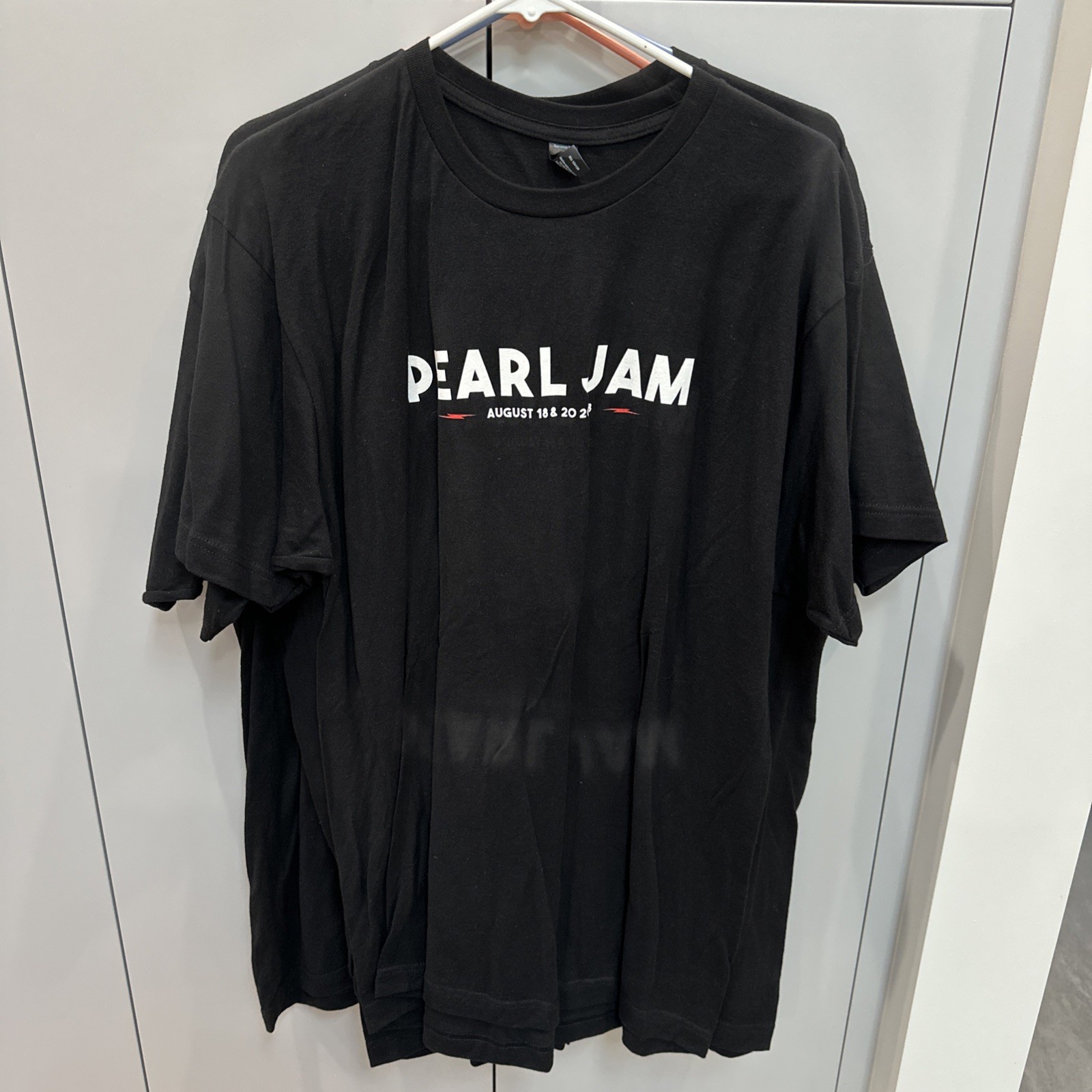 Pearl Jam 2018 Home Shows Chicago Shirt Jersey Original Owner Black/Print – New!