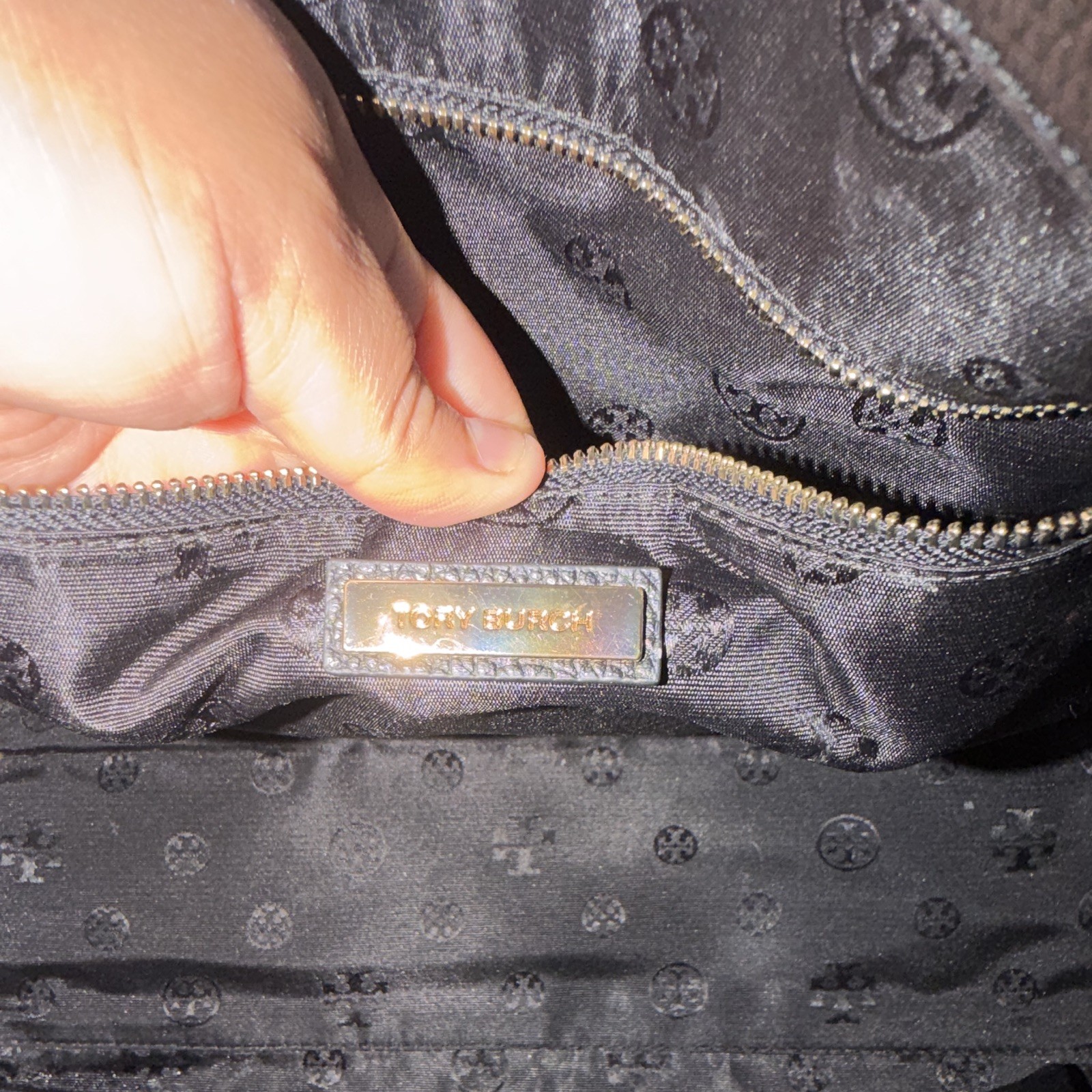 Tory Burch Large Black Pebbled Logo Tote Zip Top Tassel Charm Gold HW