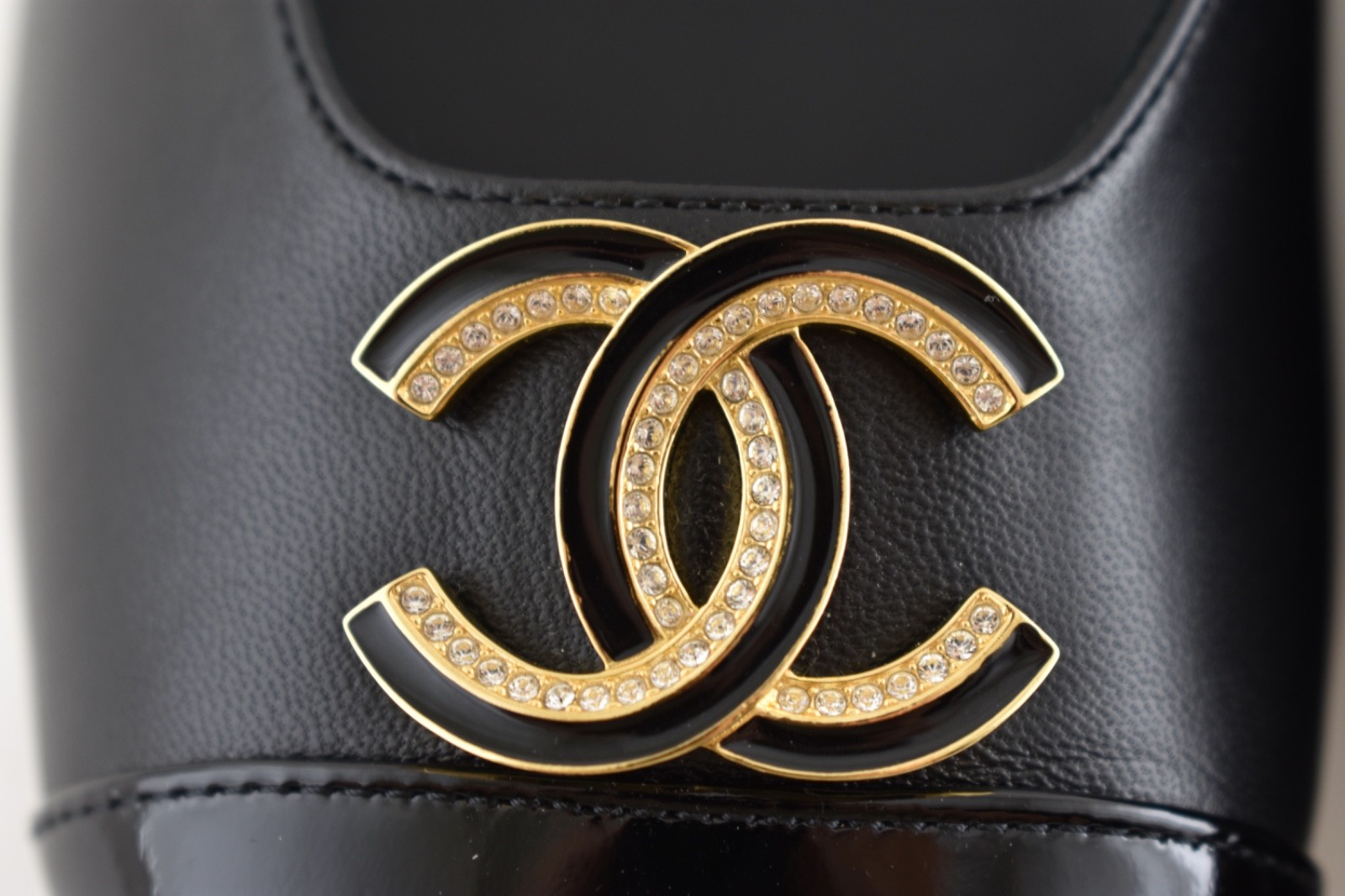 Chanel 25P Black Patent Gold CC Slingback Ankle Strap Ballerina Ballet Flat 37