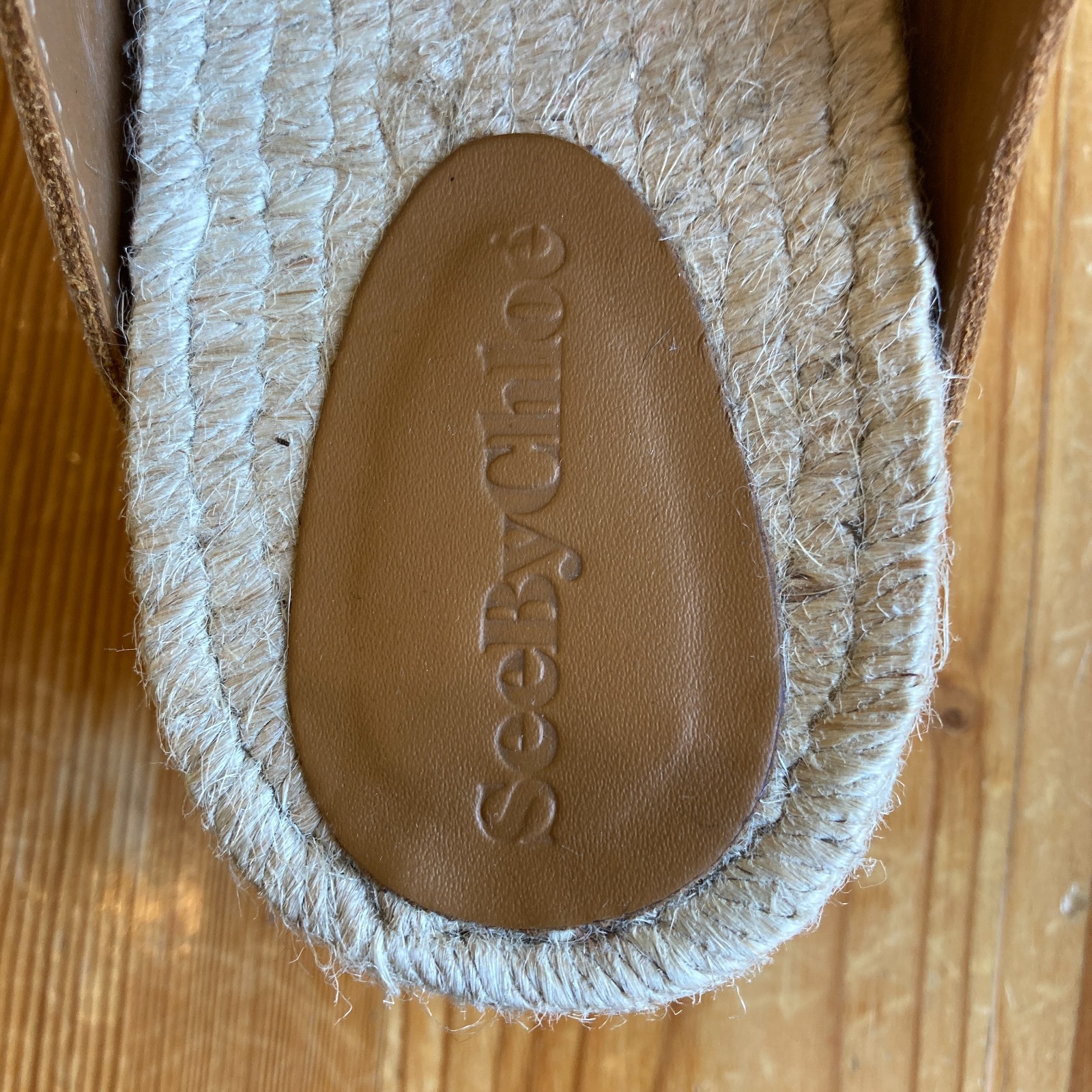 See by Chloe Cognac Brown Leather Studded Viviane Clogs – Size 40 / 9.5 – 0131AG