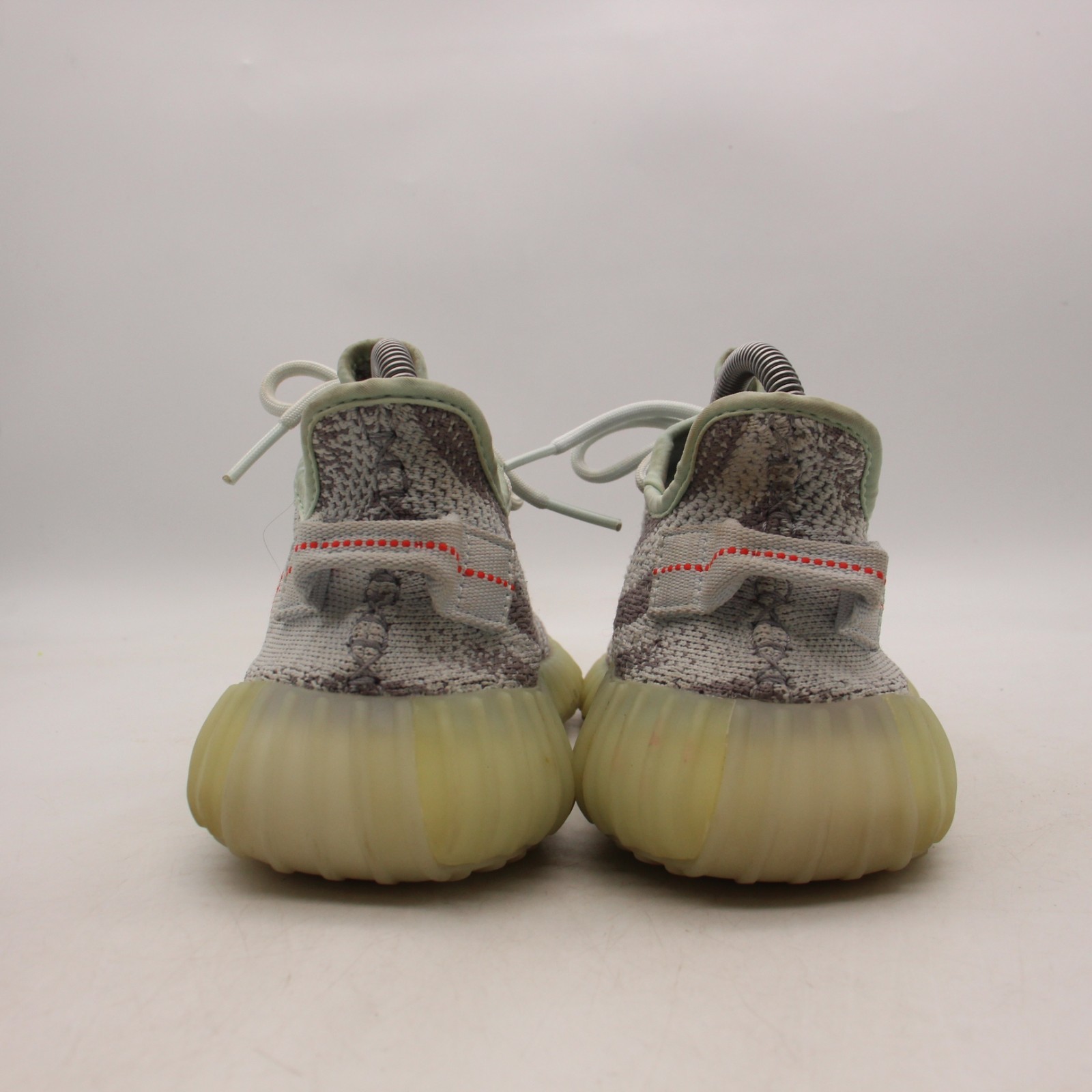 Adidas Yeezy Boost 350 V2 Blue Tint Men’s Size 7 Low Athletic Sneakers B37571